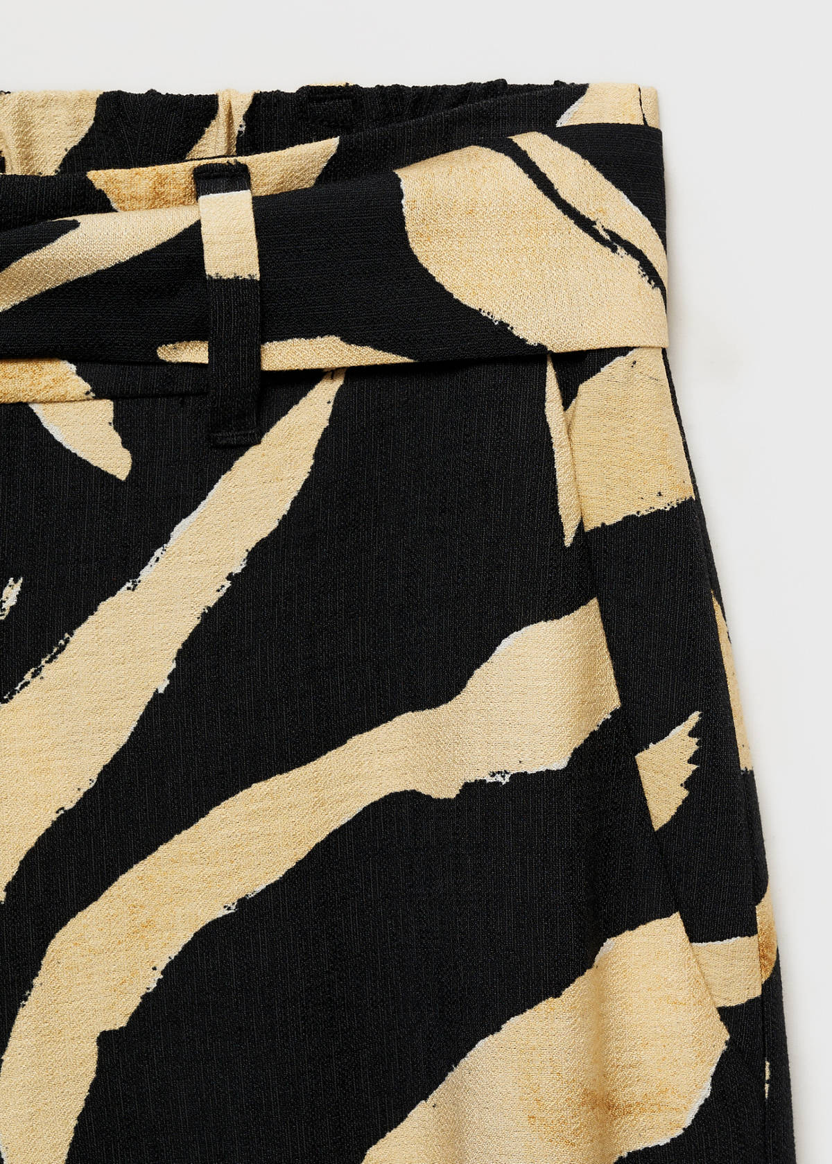 Printed straight-fit trousers with belt — Black
