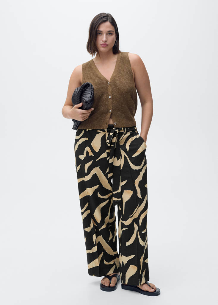 Printed straight-fit trousers with belt — Black