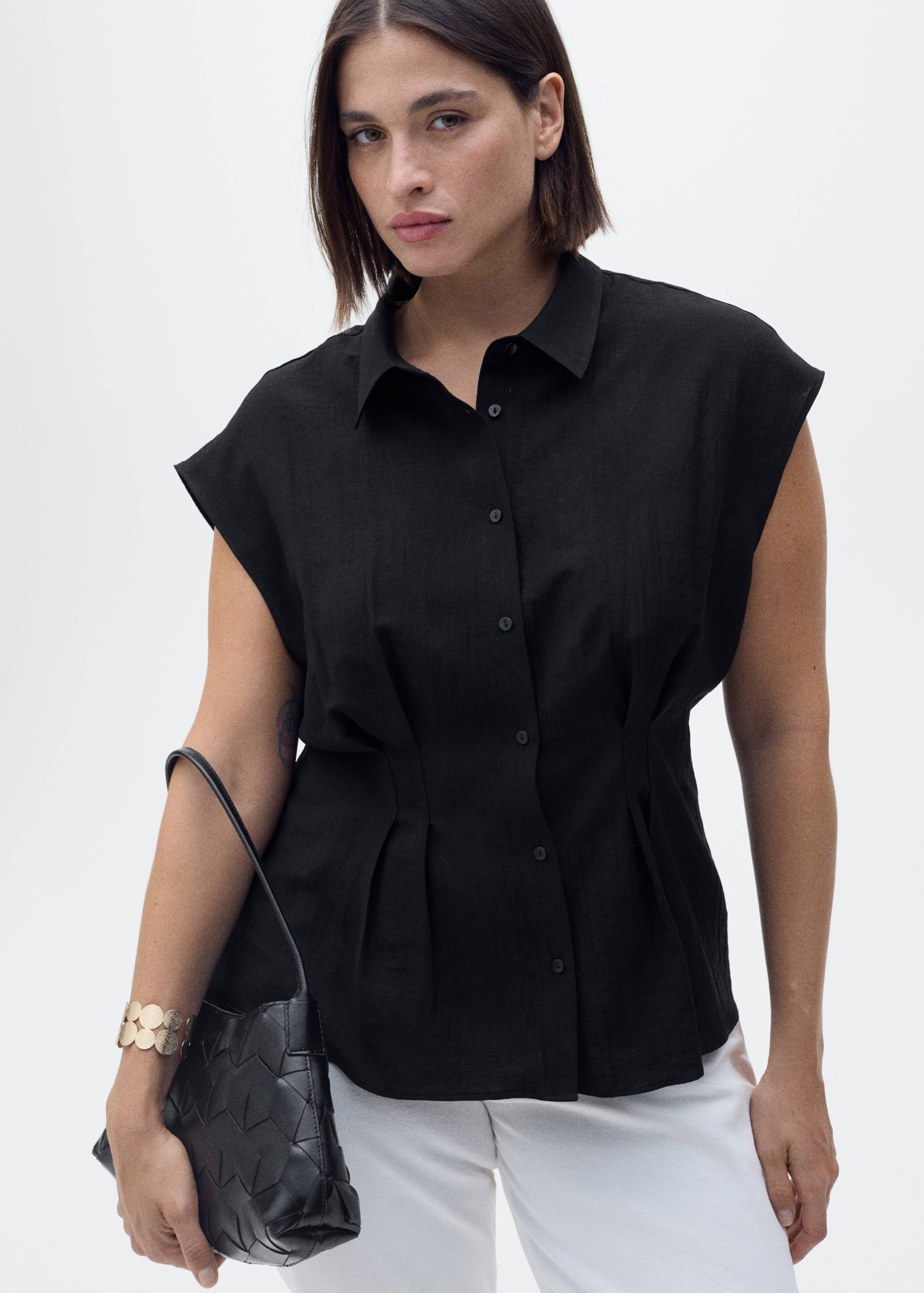 Short-sleeved pleated shirt - Details of the article 5