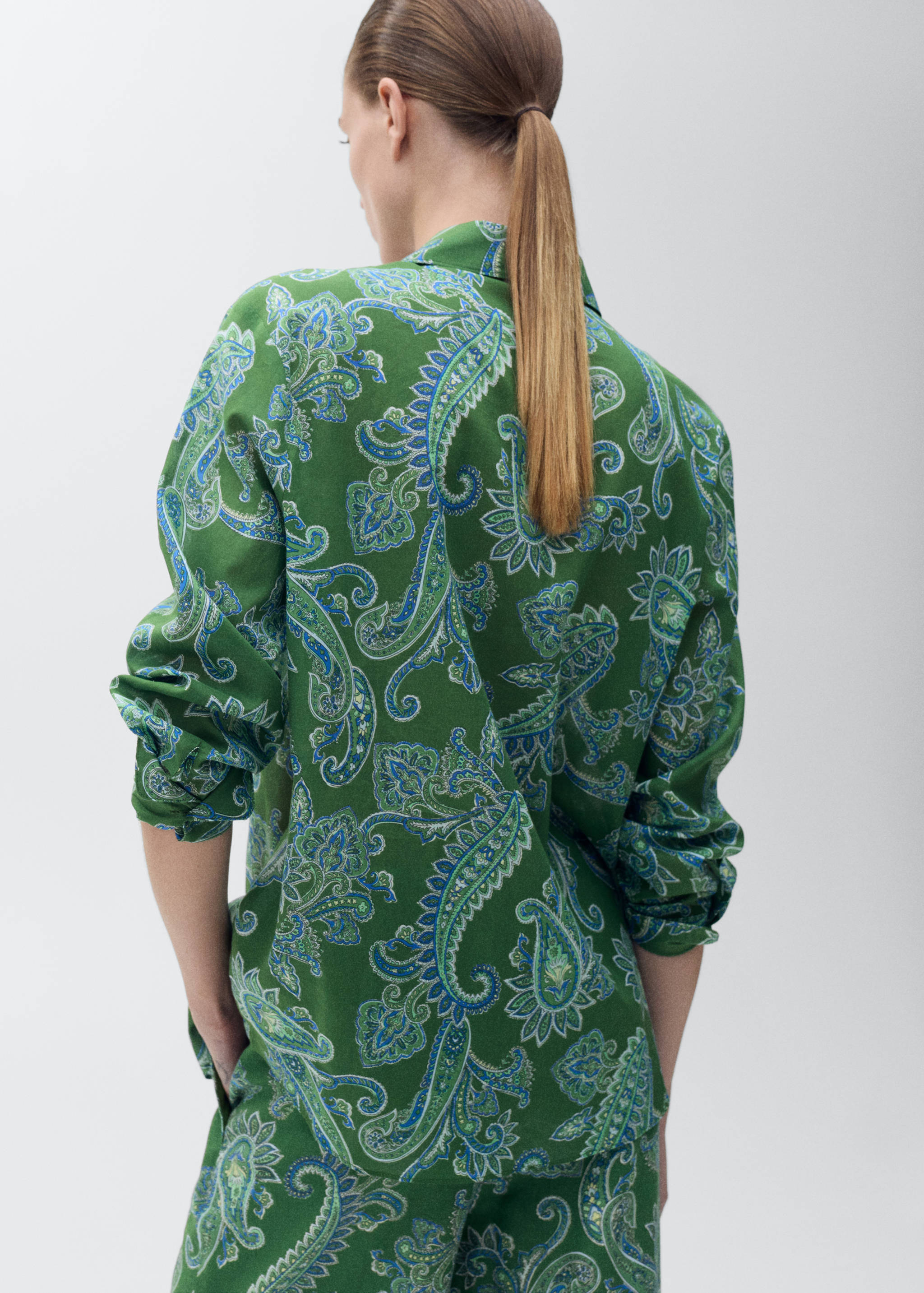 Cotton paisley shirt - Reverse of the article