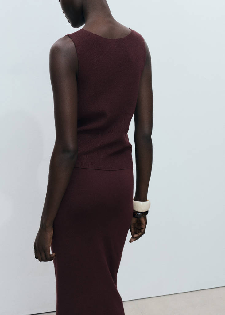 Fine ribbed knit top — Chocolate