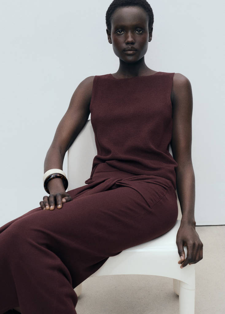 Fine ribbed knit top — Chocolate