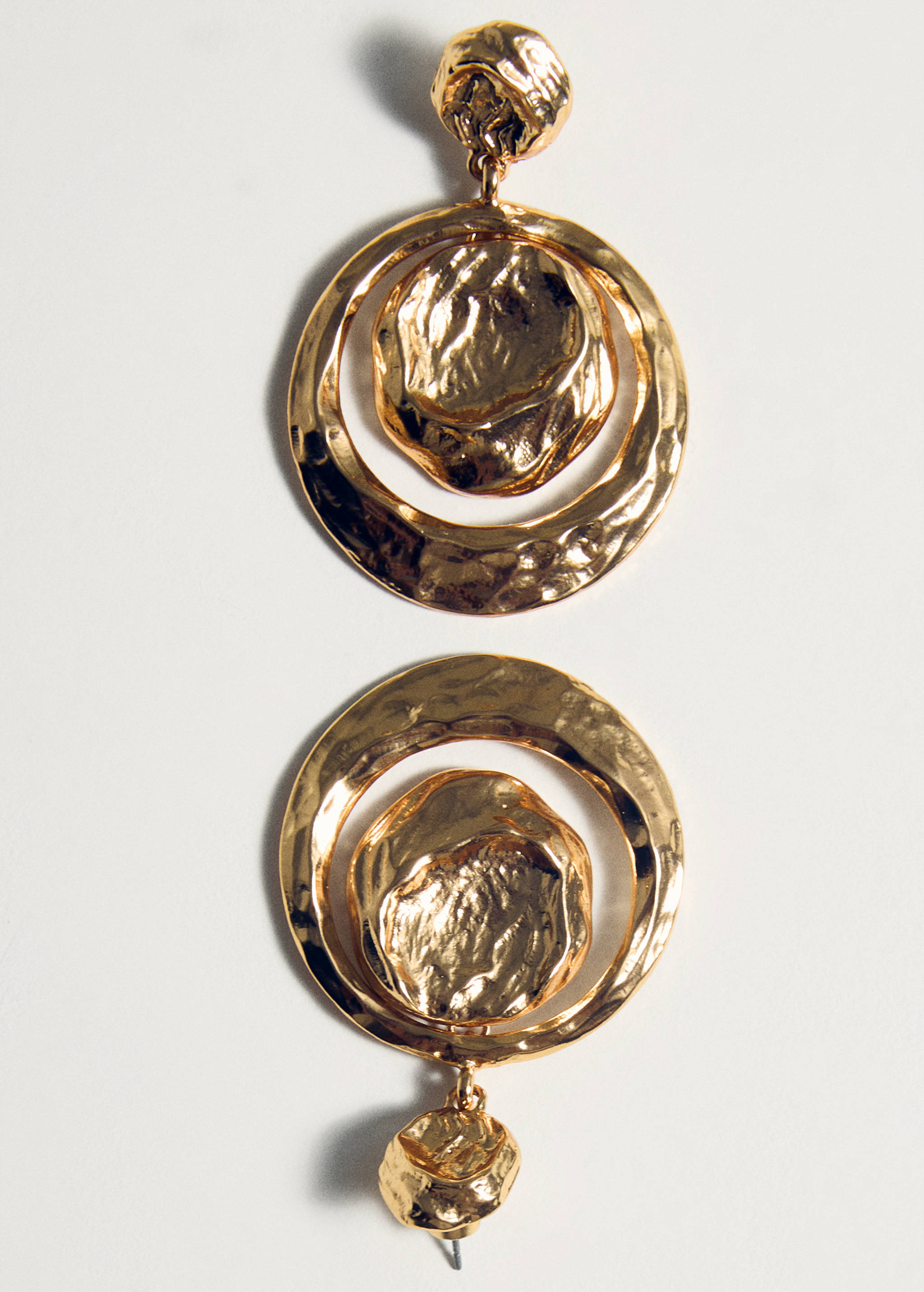 Hanging earrings with circular design - Details of the article 5