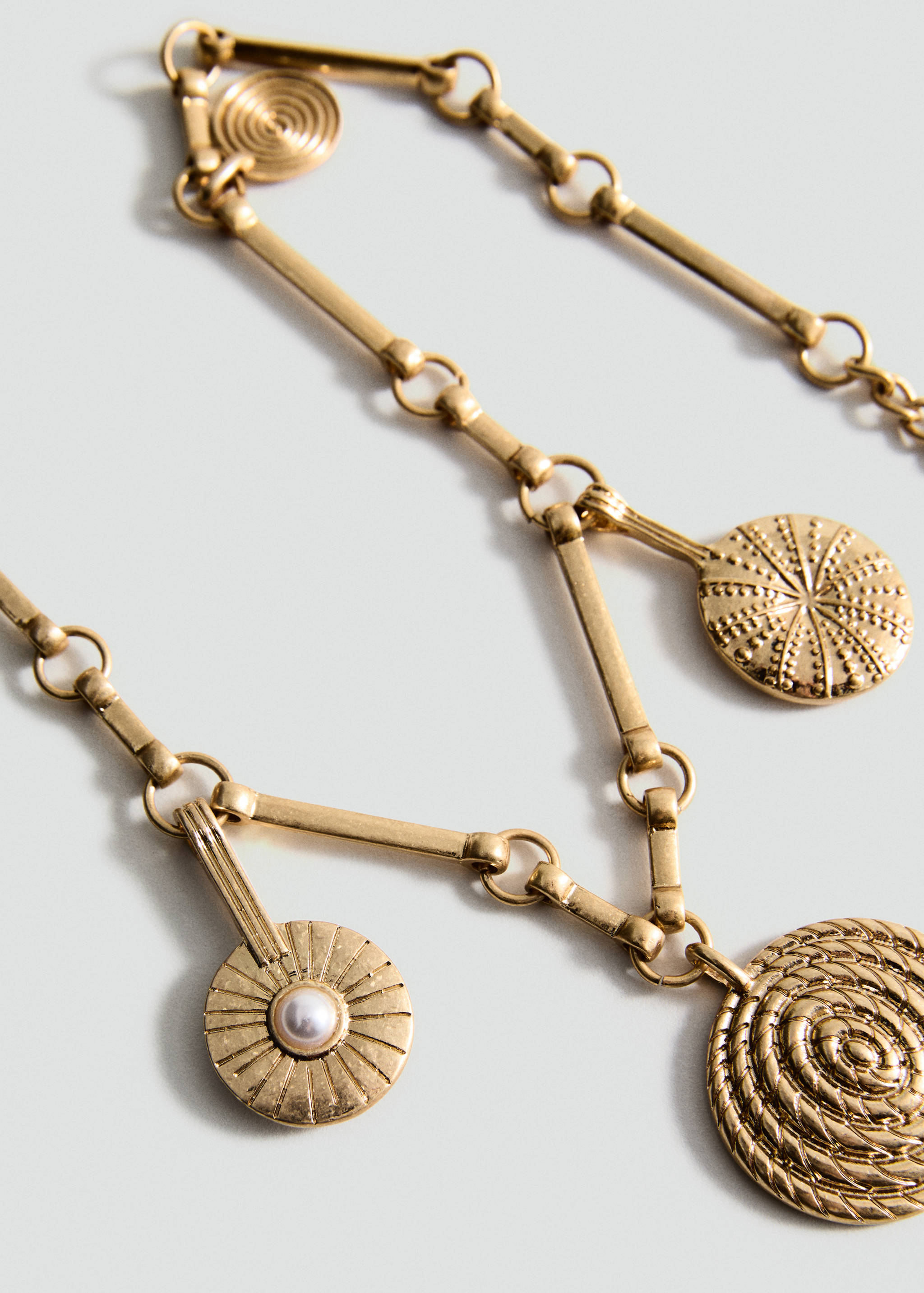 Mixed bead necklace - Medium plane