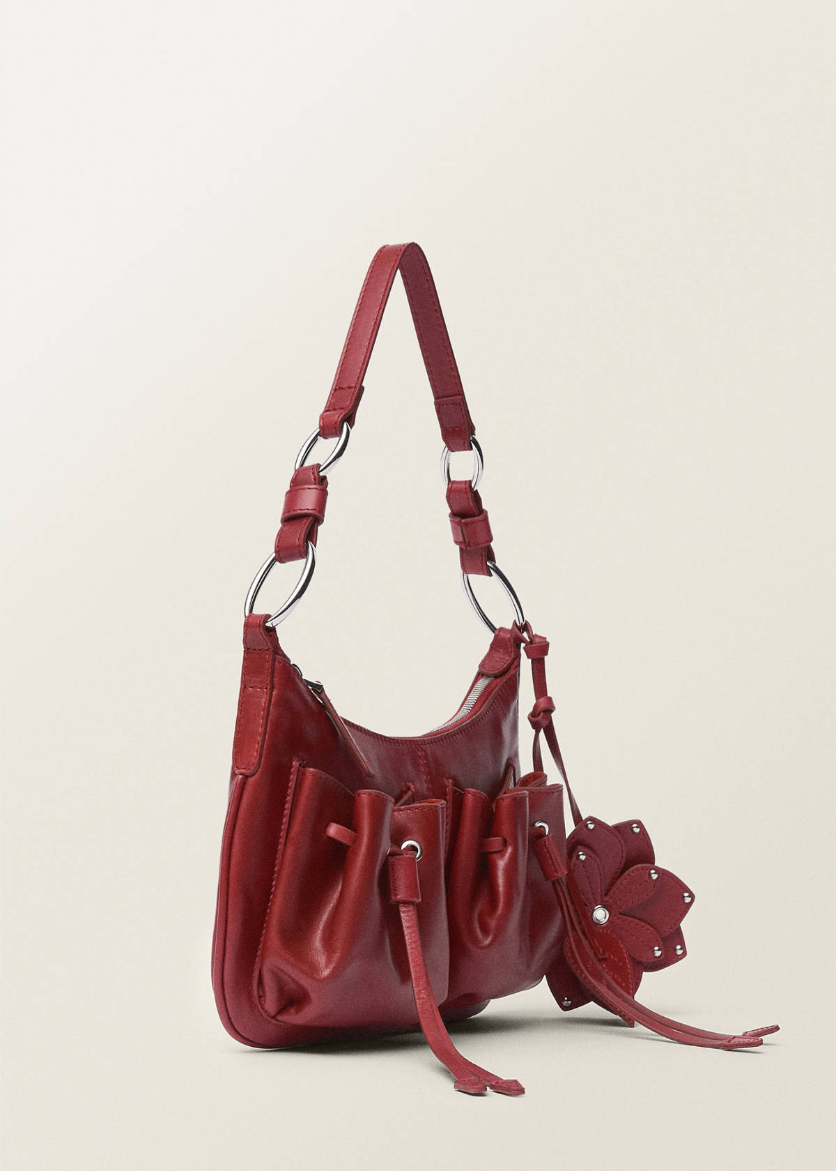 Leather shoulder bag with gathered pockets — Red