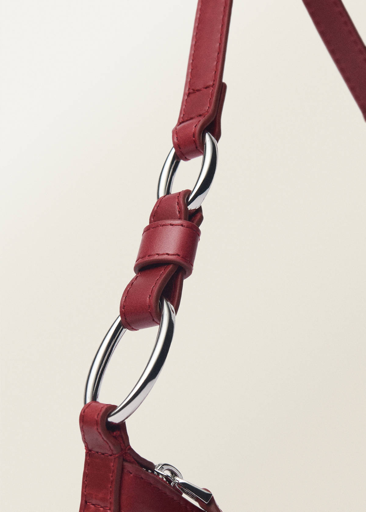 Leather shoulder bag with gathered pockets — Red