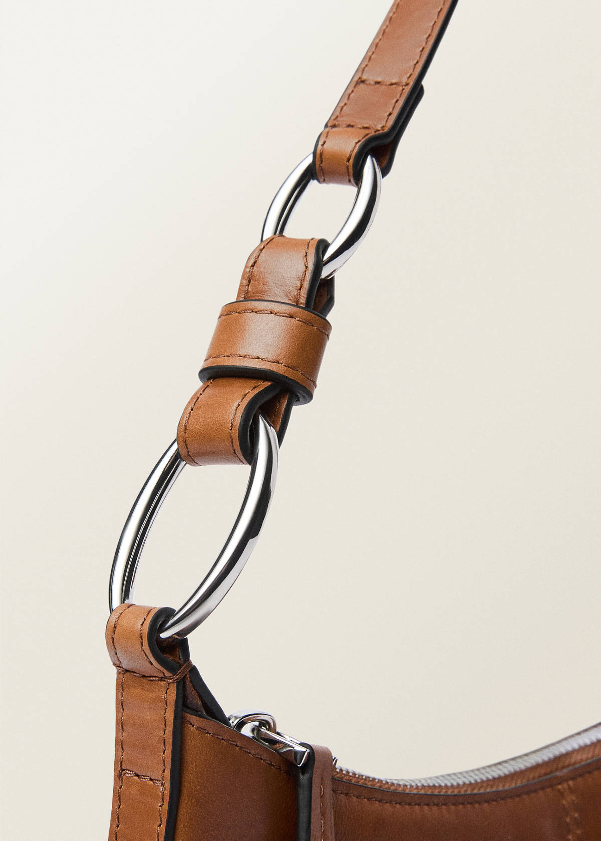 Leather shoulder bag with gathered pockets — Leather