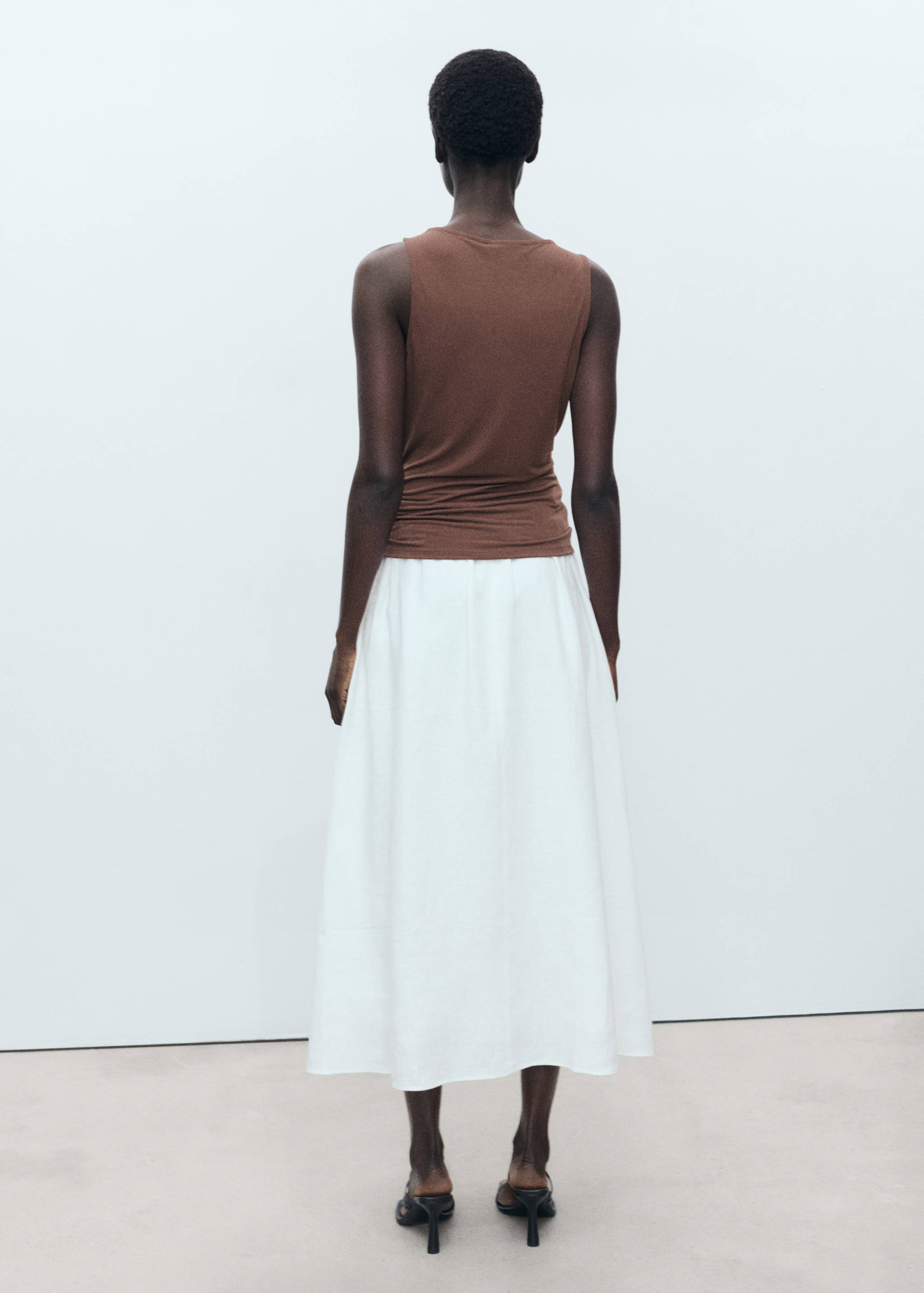 Fitted top with metallic detail - Reverse of the article