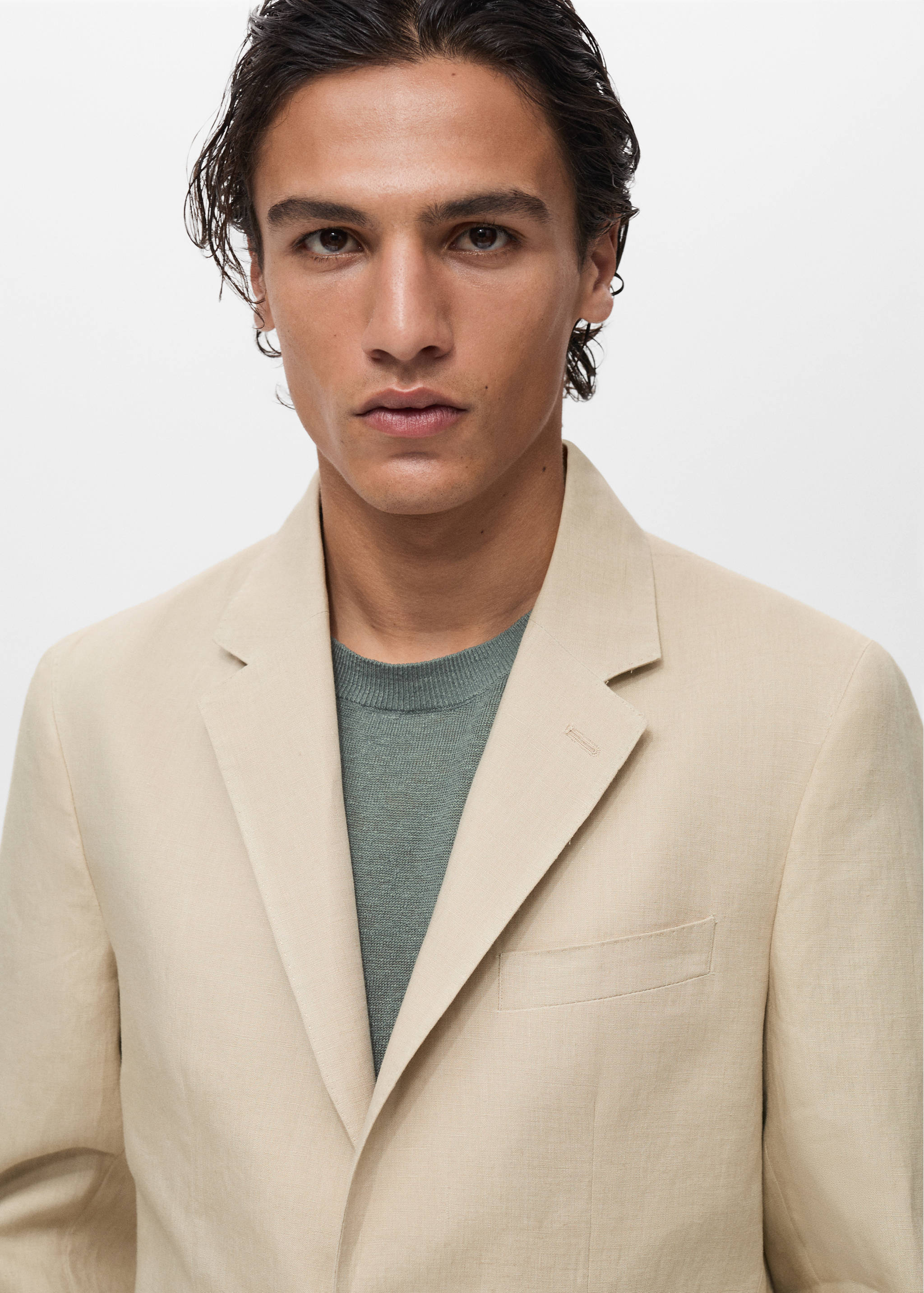 100% linen jacket with patch pockets - Details of the article 1