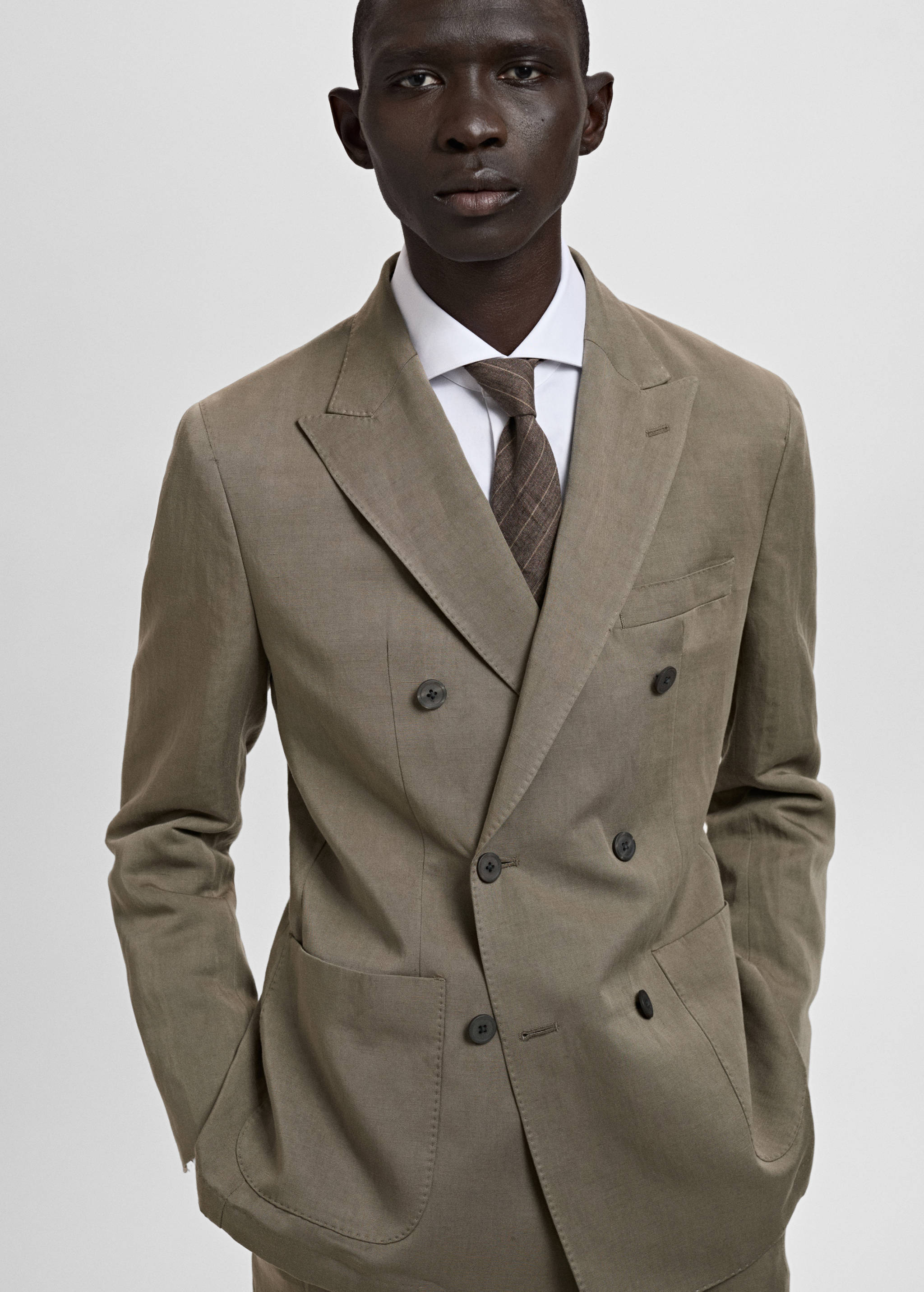 Slim-fit linen-blend double-breasted jacket - Details of the article 3