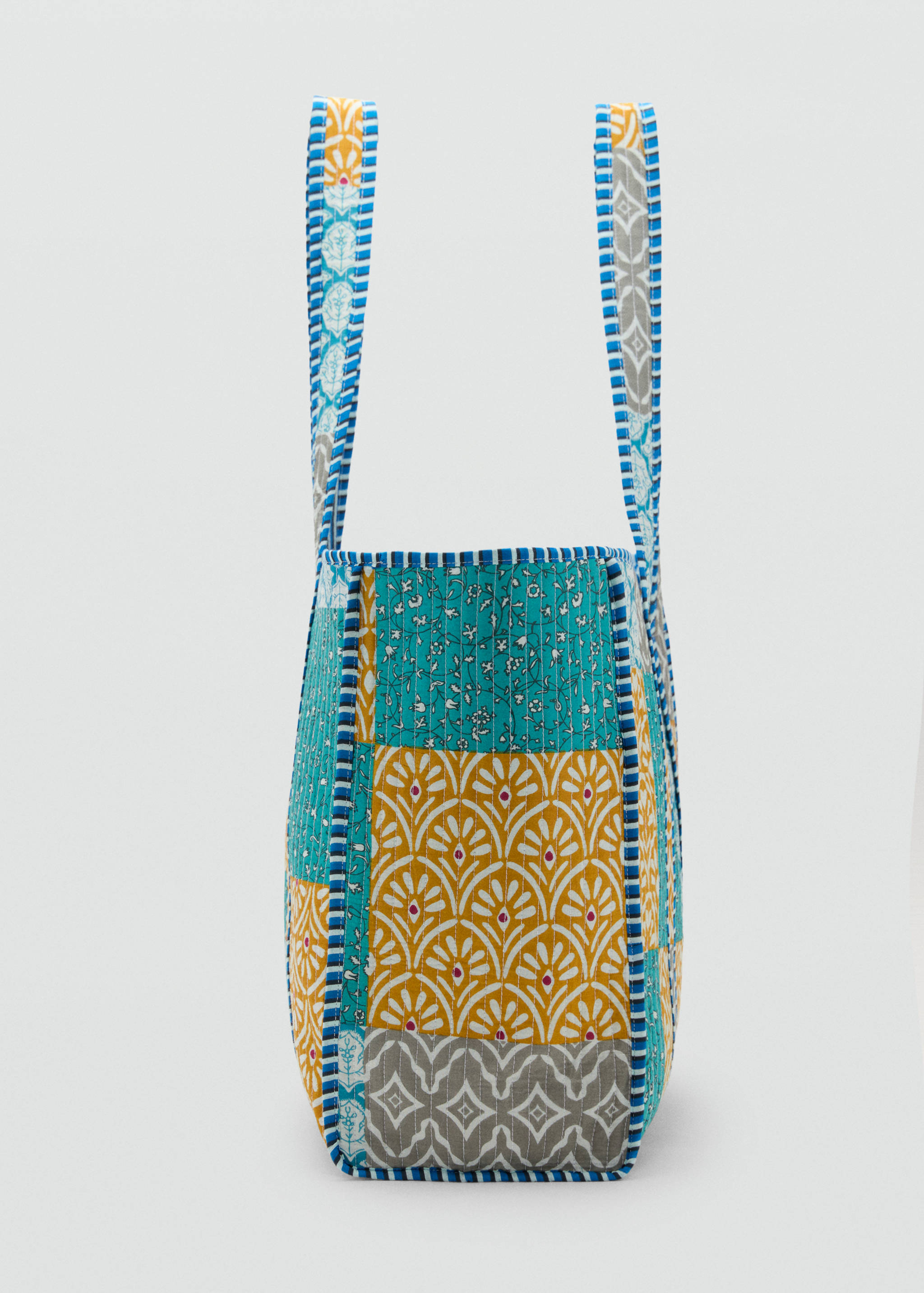 Quilted patchwork bag - Details of the article 2