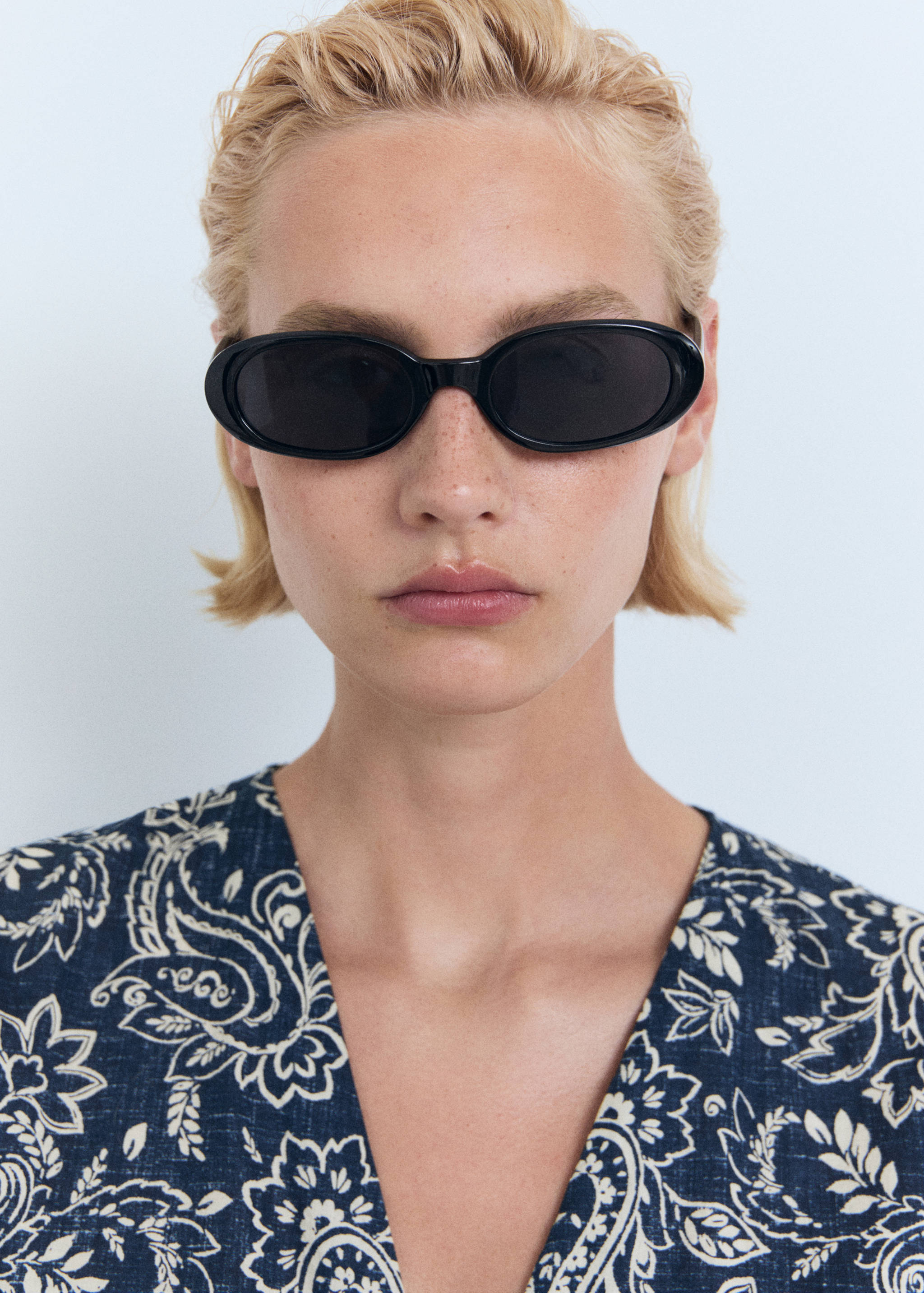 Paisley flared dress with belt - Details of the article 1