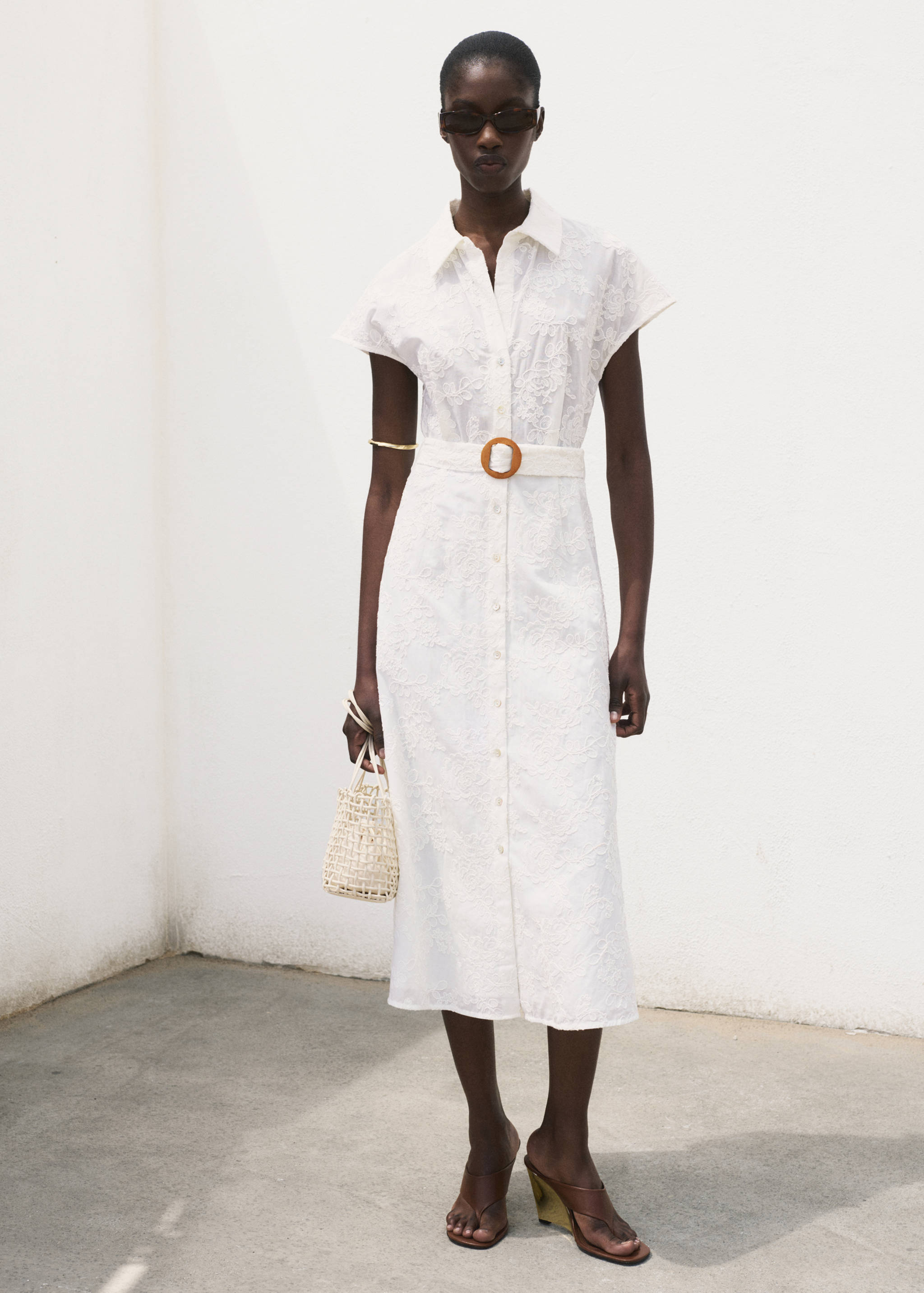 Embroidered shirt dress with belt - General plane