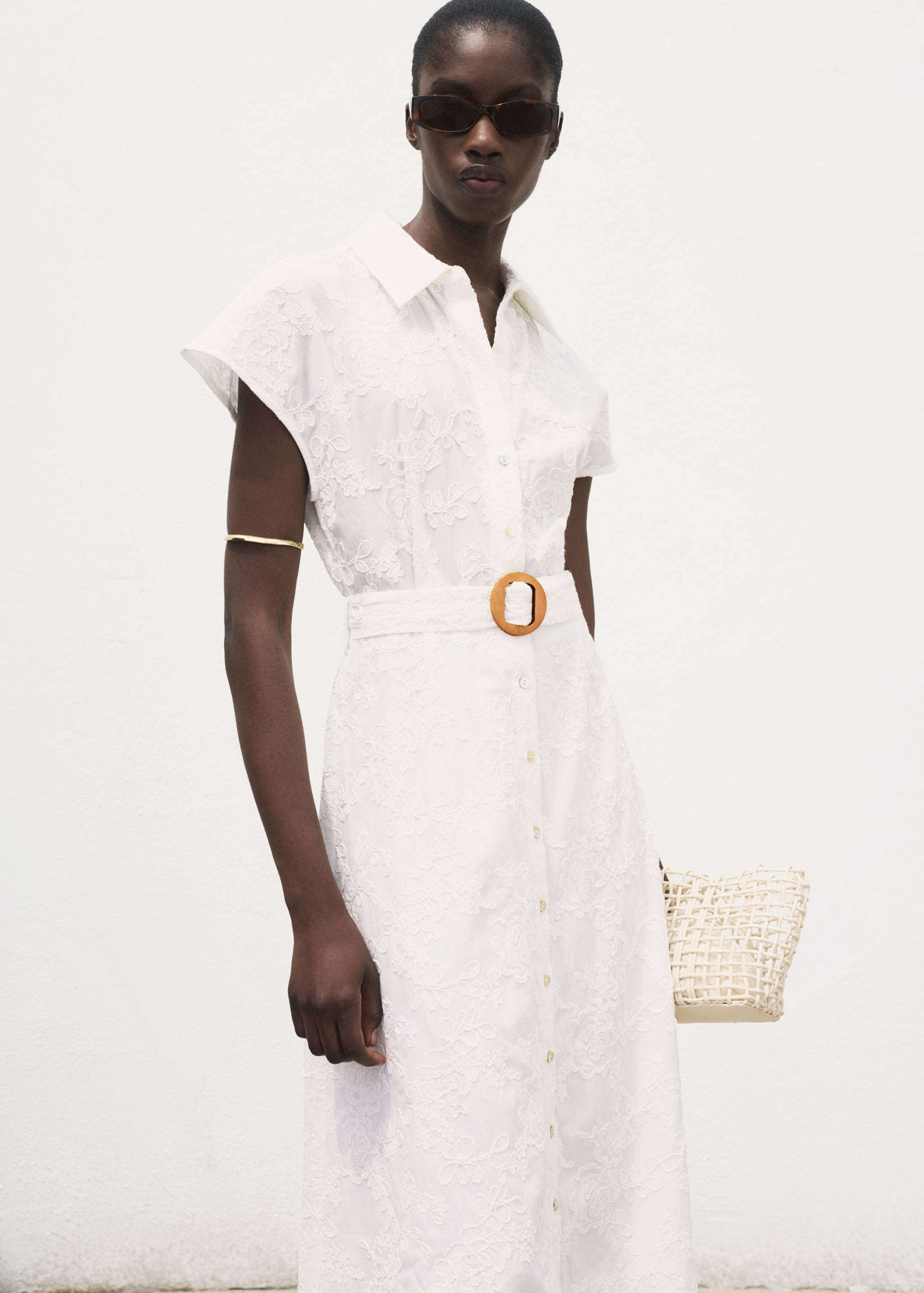 Embroidered shirt dress with belt - Medium plane