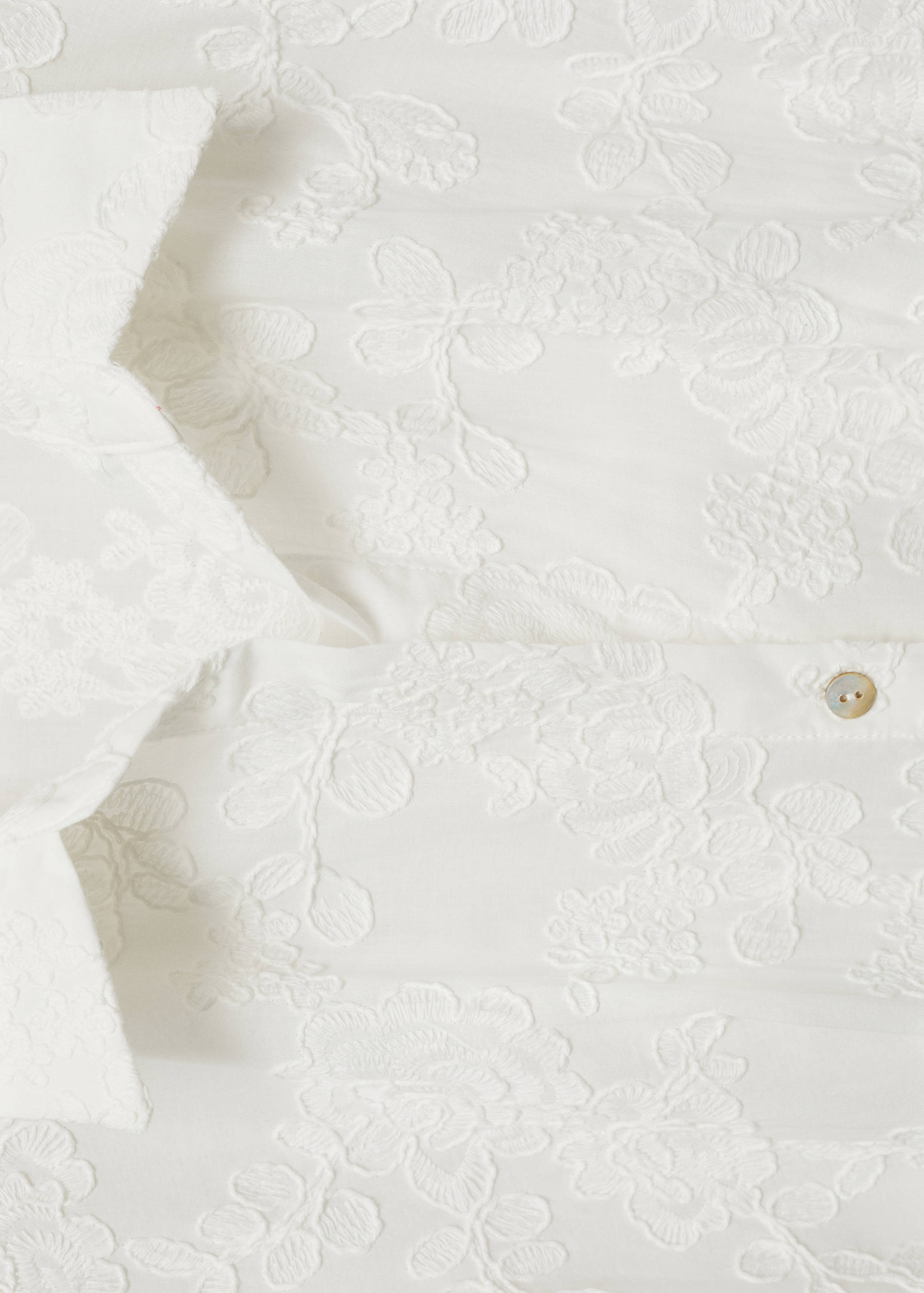 Embroidered shirt dress with belt - Details of the article 0