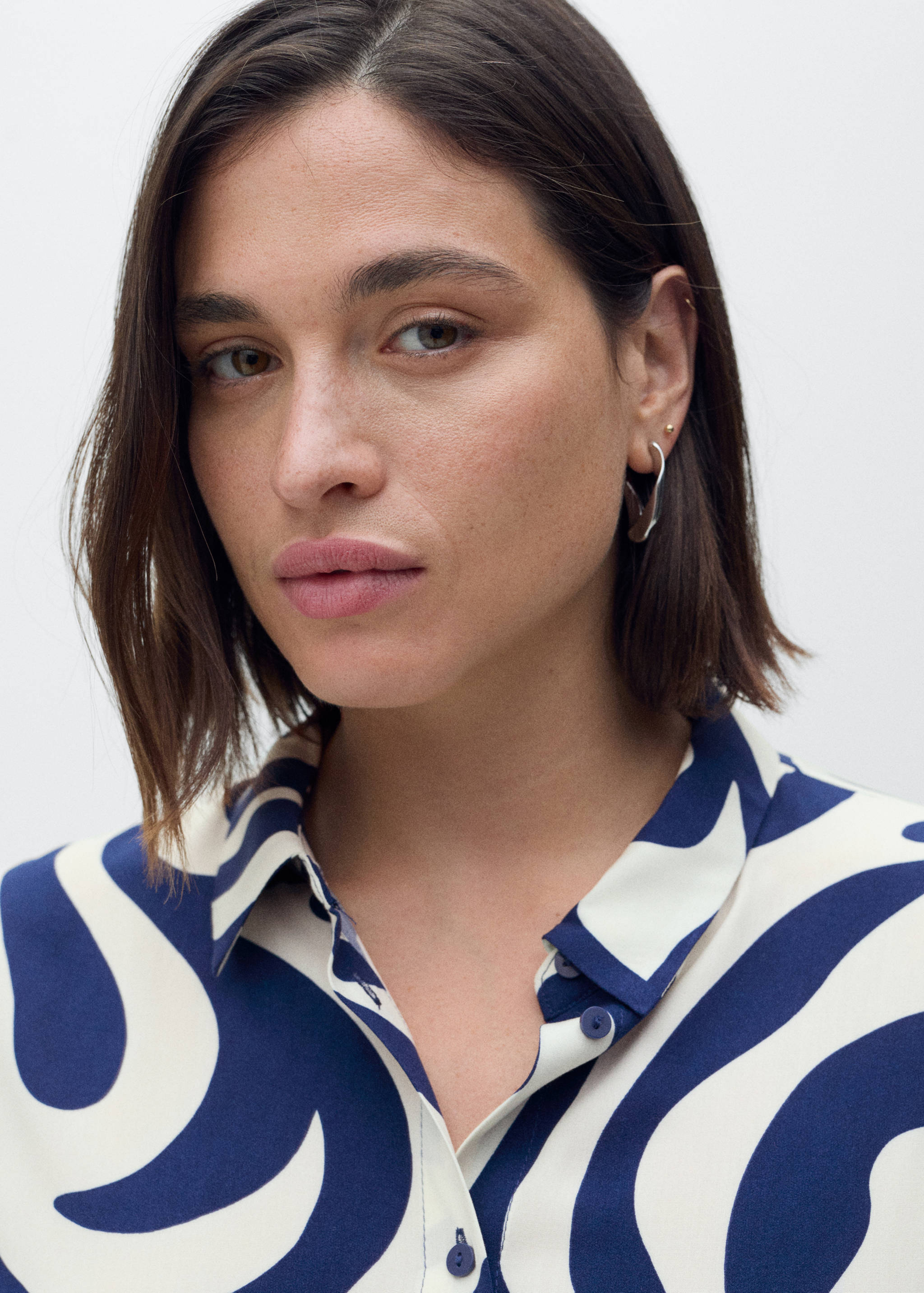 Robe chemisier imprimée avec ceinture - Détail de l'article 4