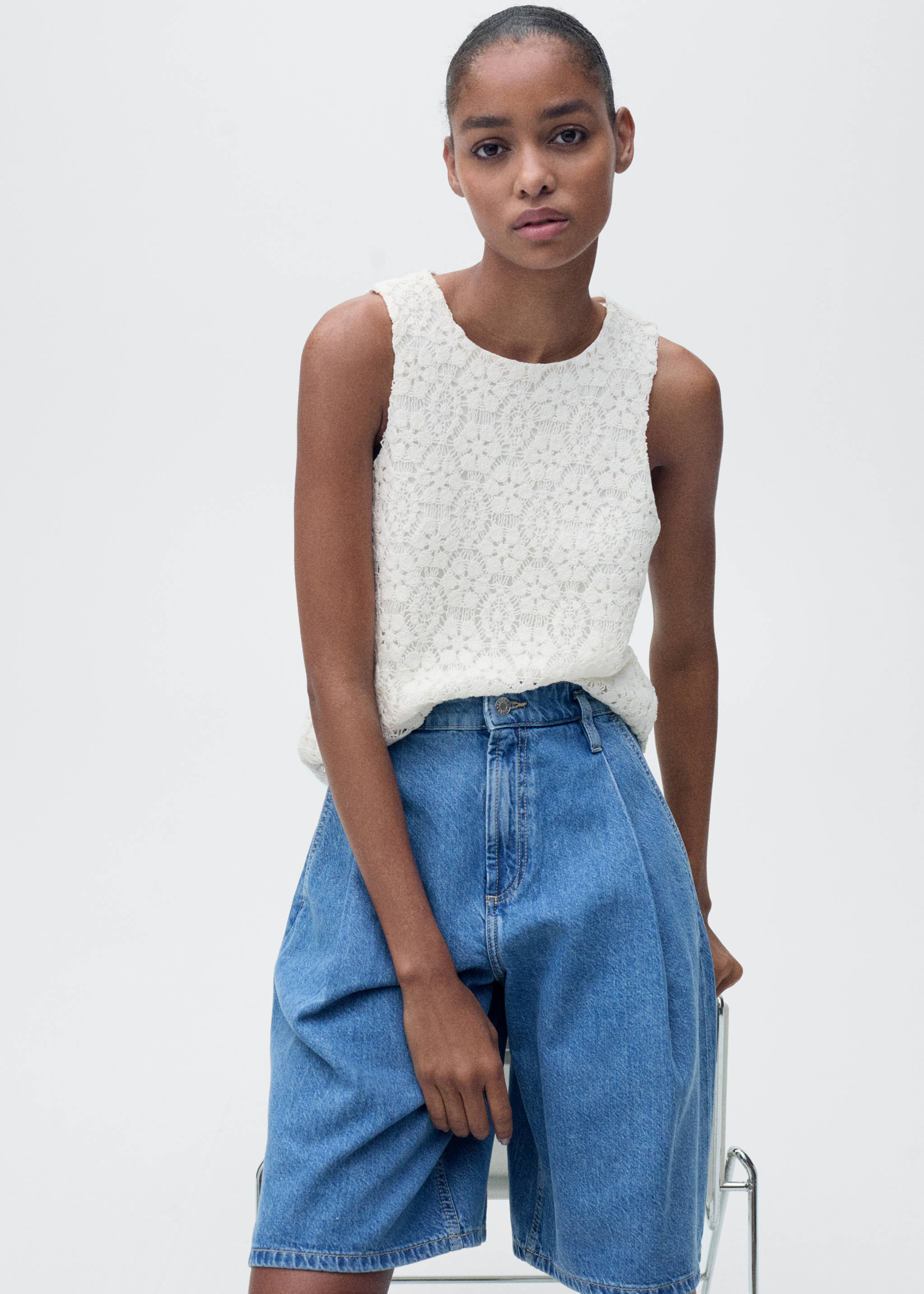 Straight-fit crochet top - Medium plane