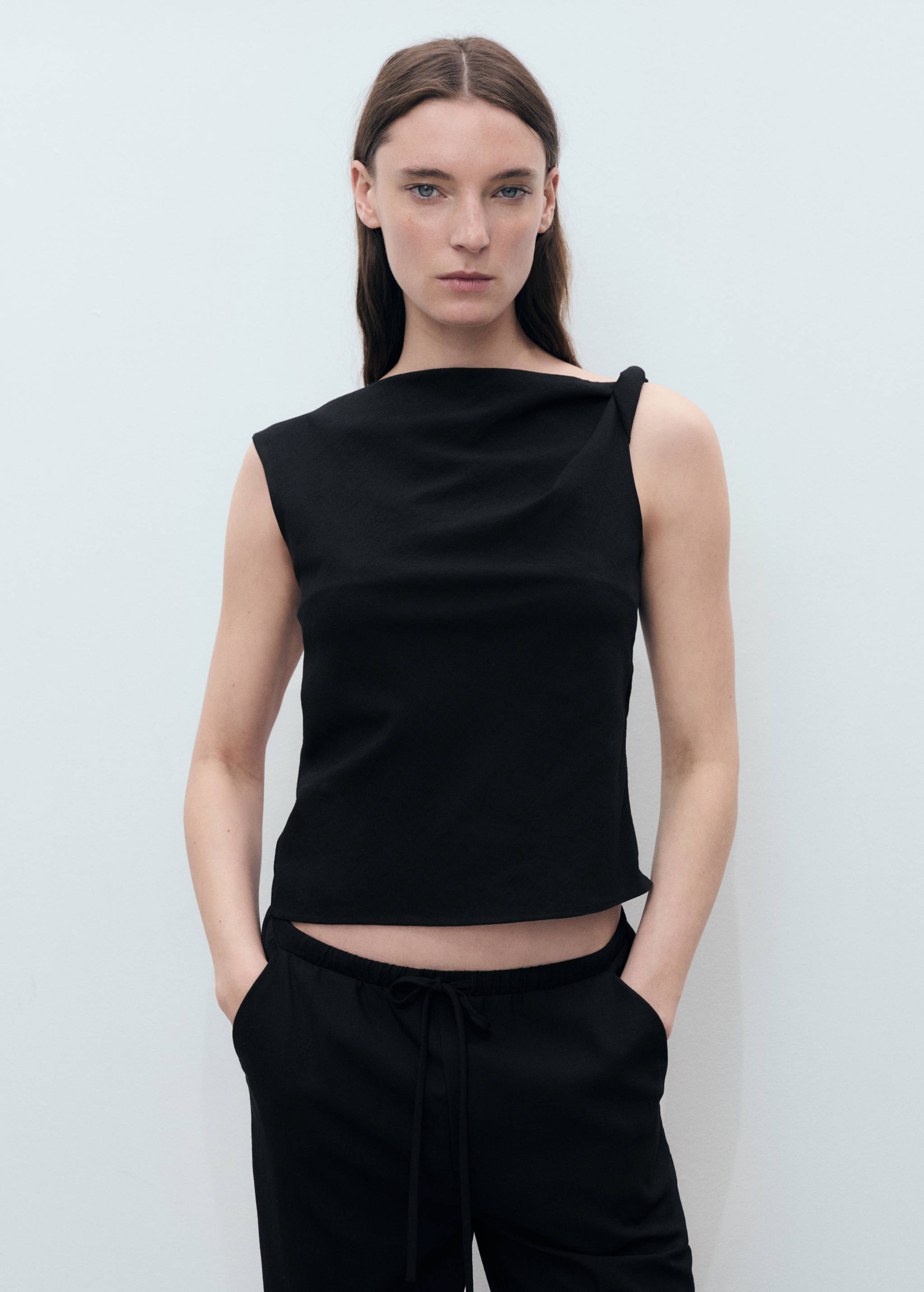 Asymmetrical draped top with straps - Medium plane