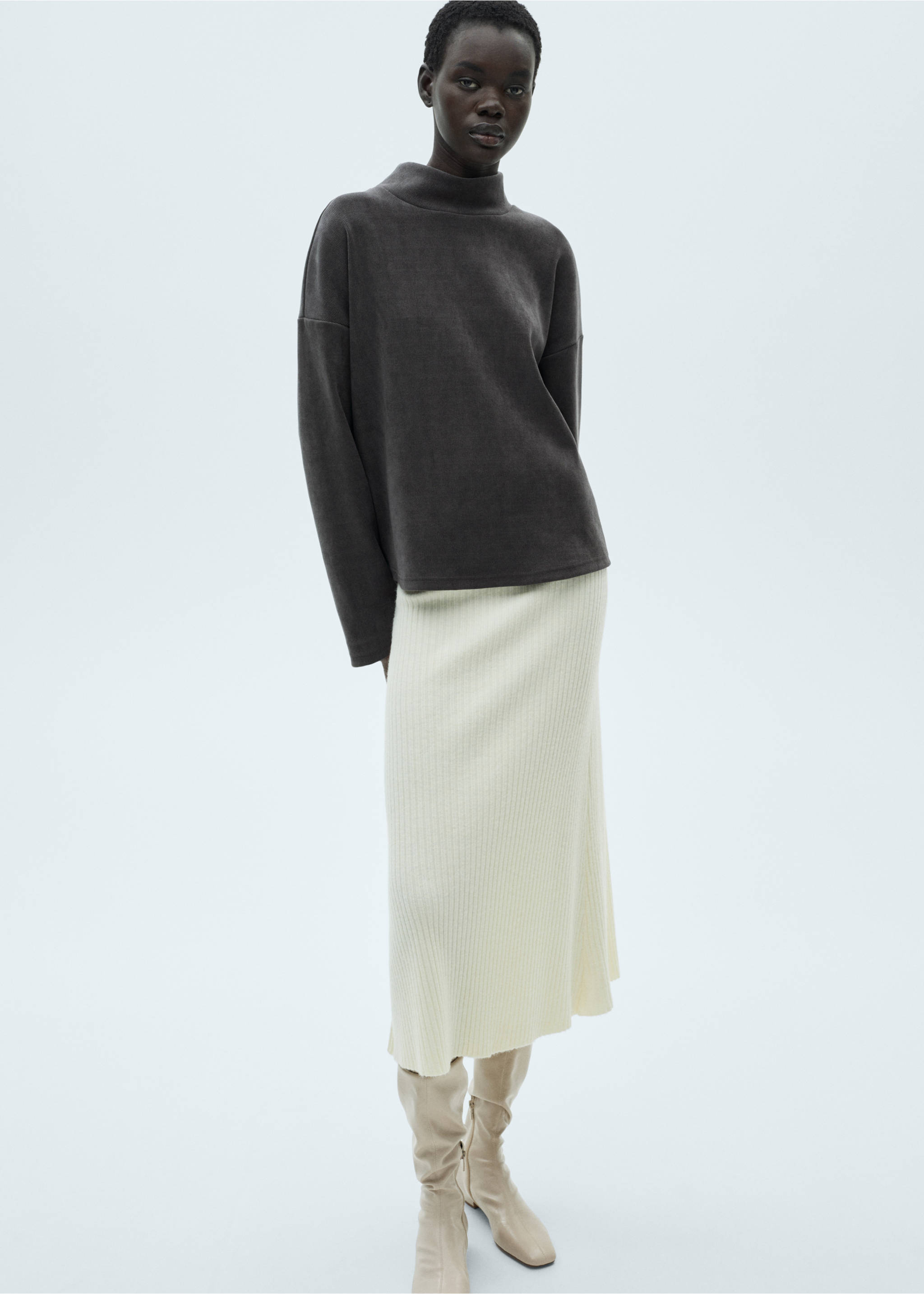Corduroy sweatshirt with perkins neck - Details of the article 2, Dark Heather Grey. Ref: 87030351-00.