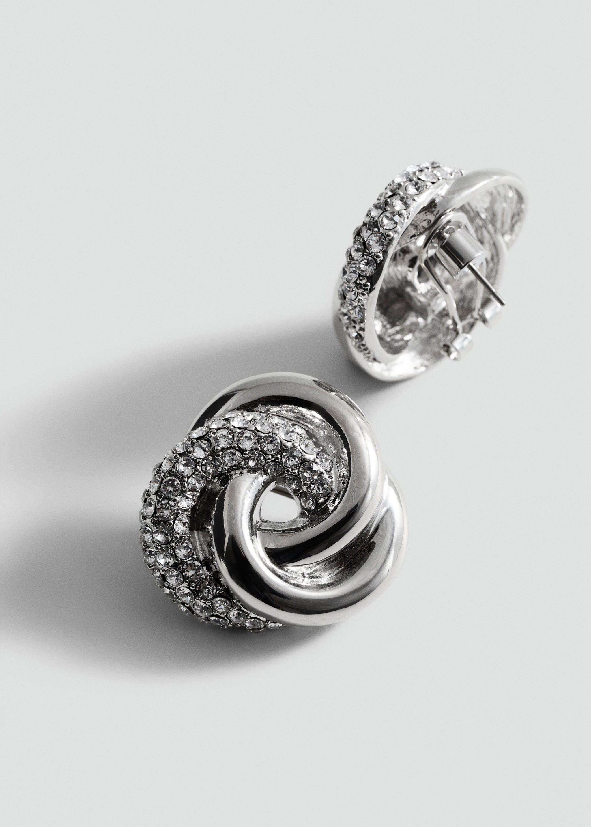 Créoles entrelacées cristaux - Plan moyen