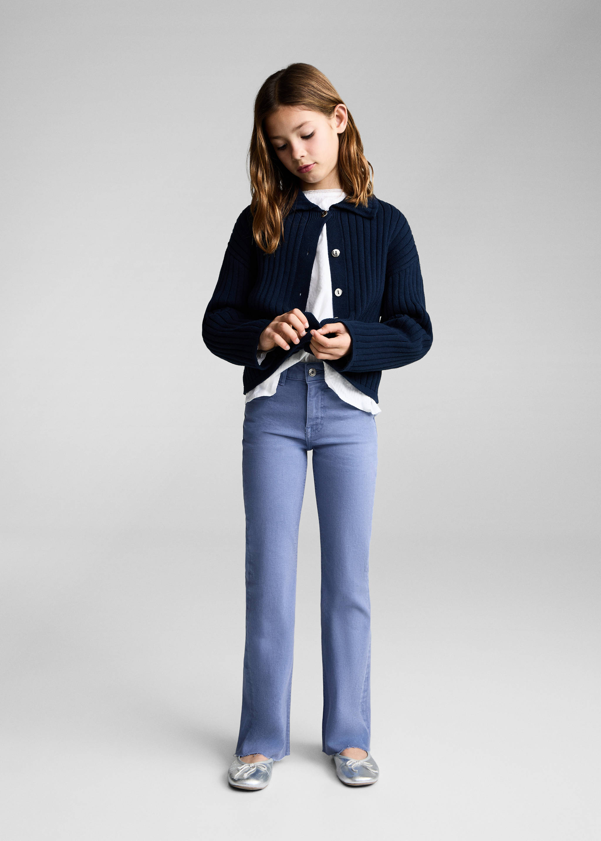 Jean flare ourlet effiloché - Plan général