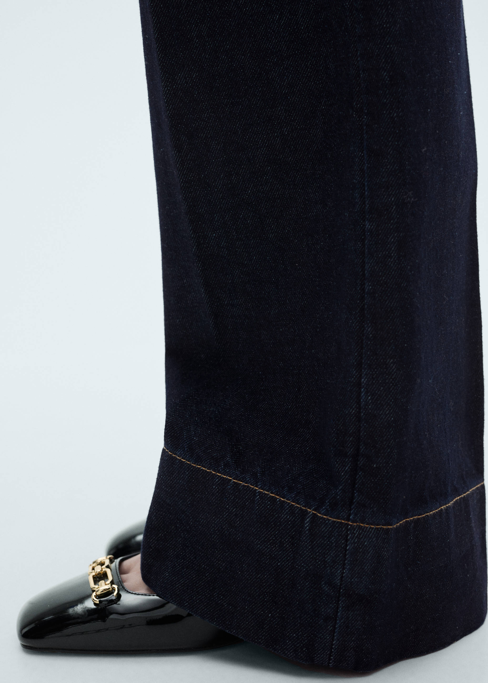 Wide leg mid-rise jeans - Details of the article 6