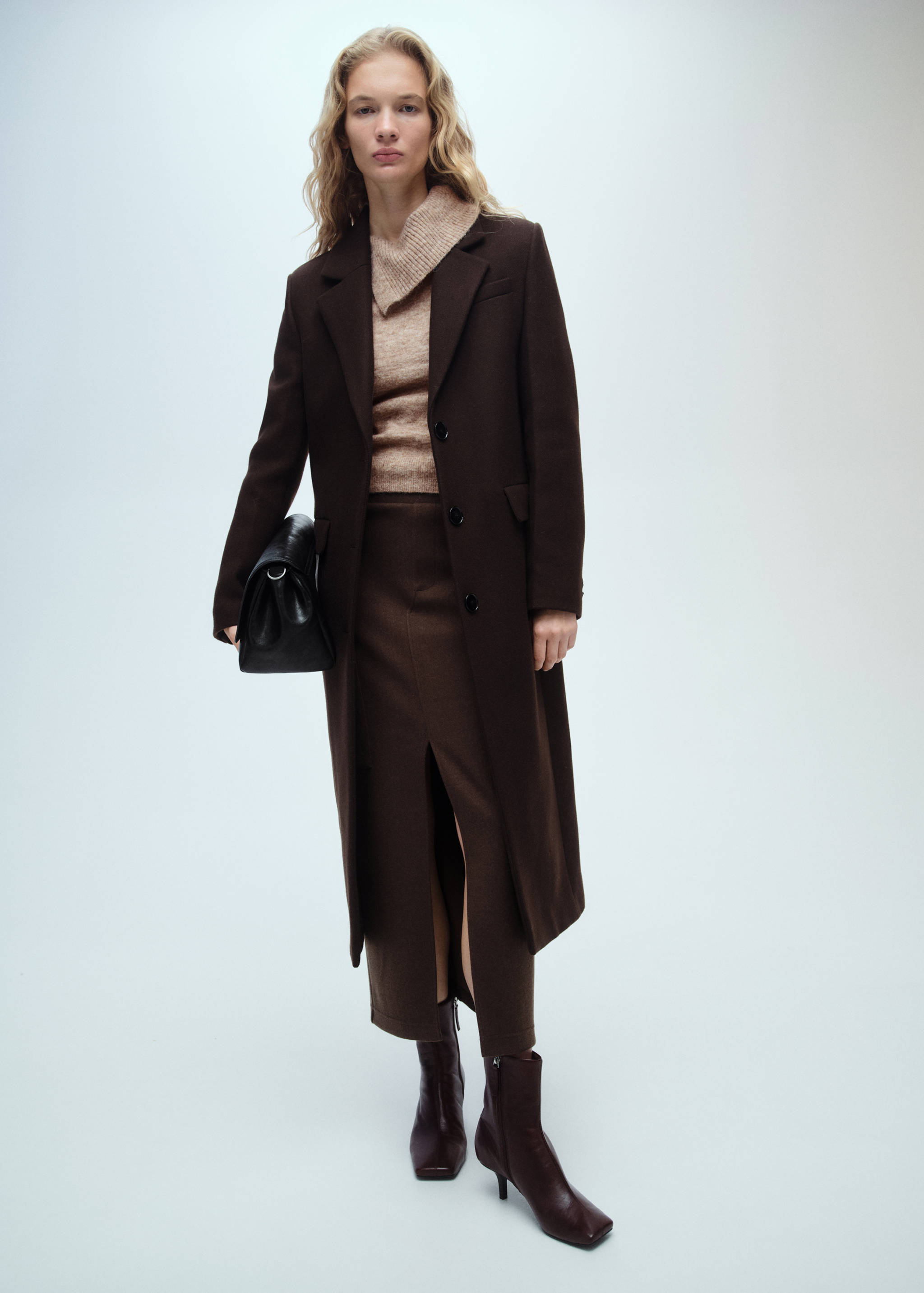 Sweater with wraparound lapel neck - General plane