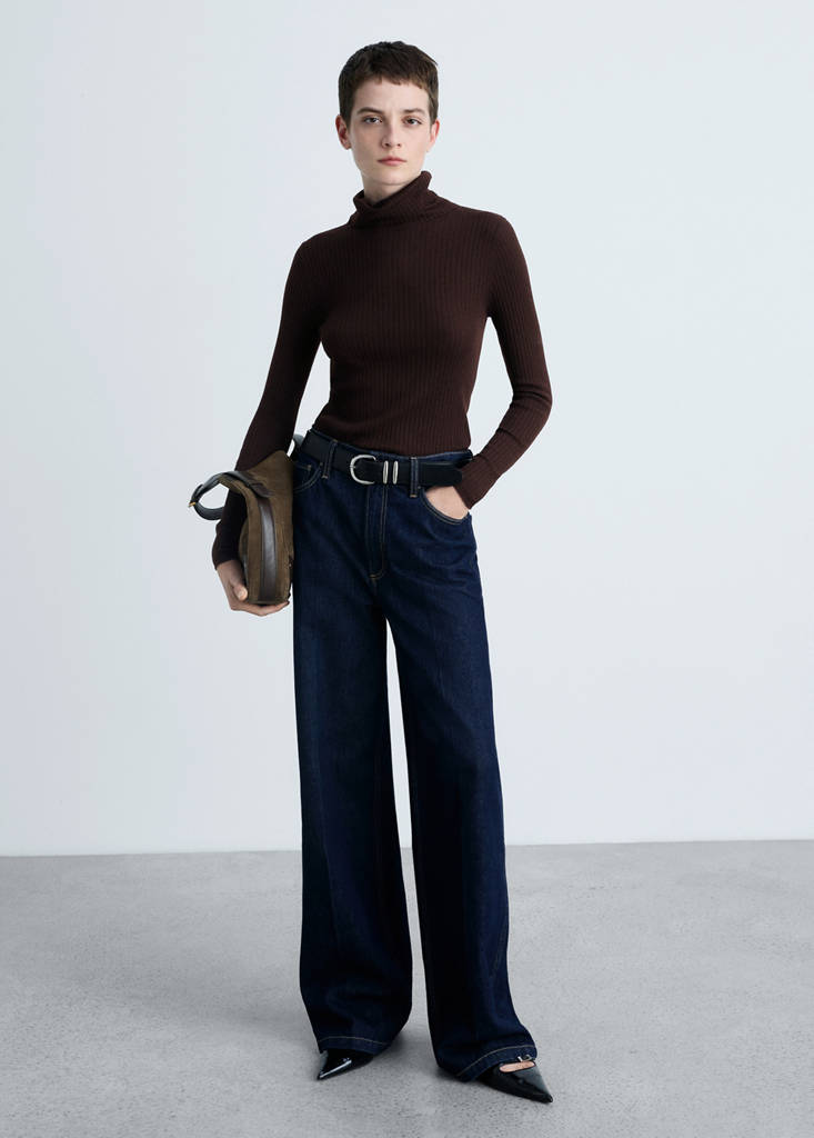 Wool blend turtleneck sweater — Chocolate