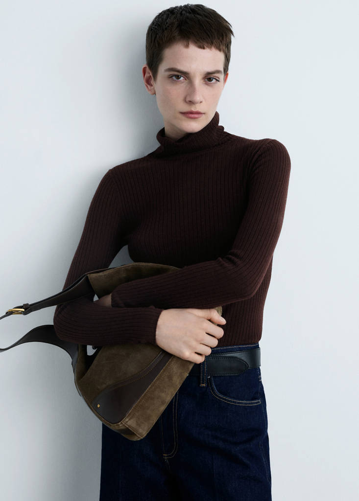 Wool blend turtleneck sweater — Chocolate