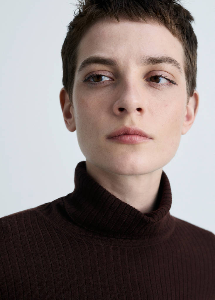 Wool blend turtleneck sweater — Chocolate