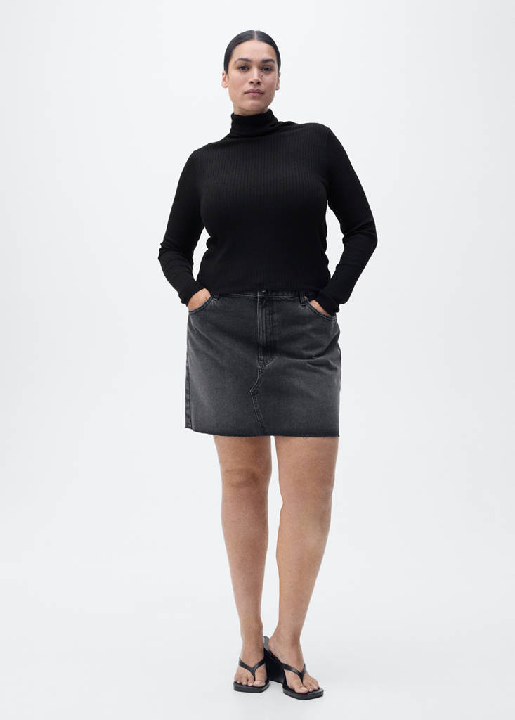 Wool blend turtleneck sweater — Black