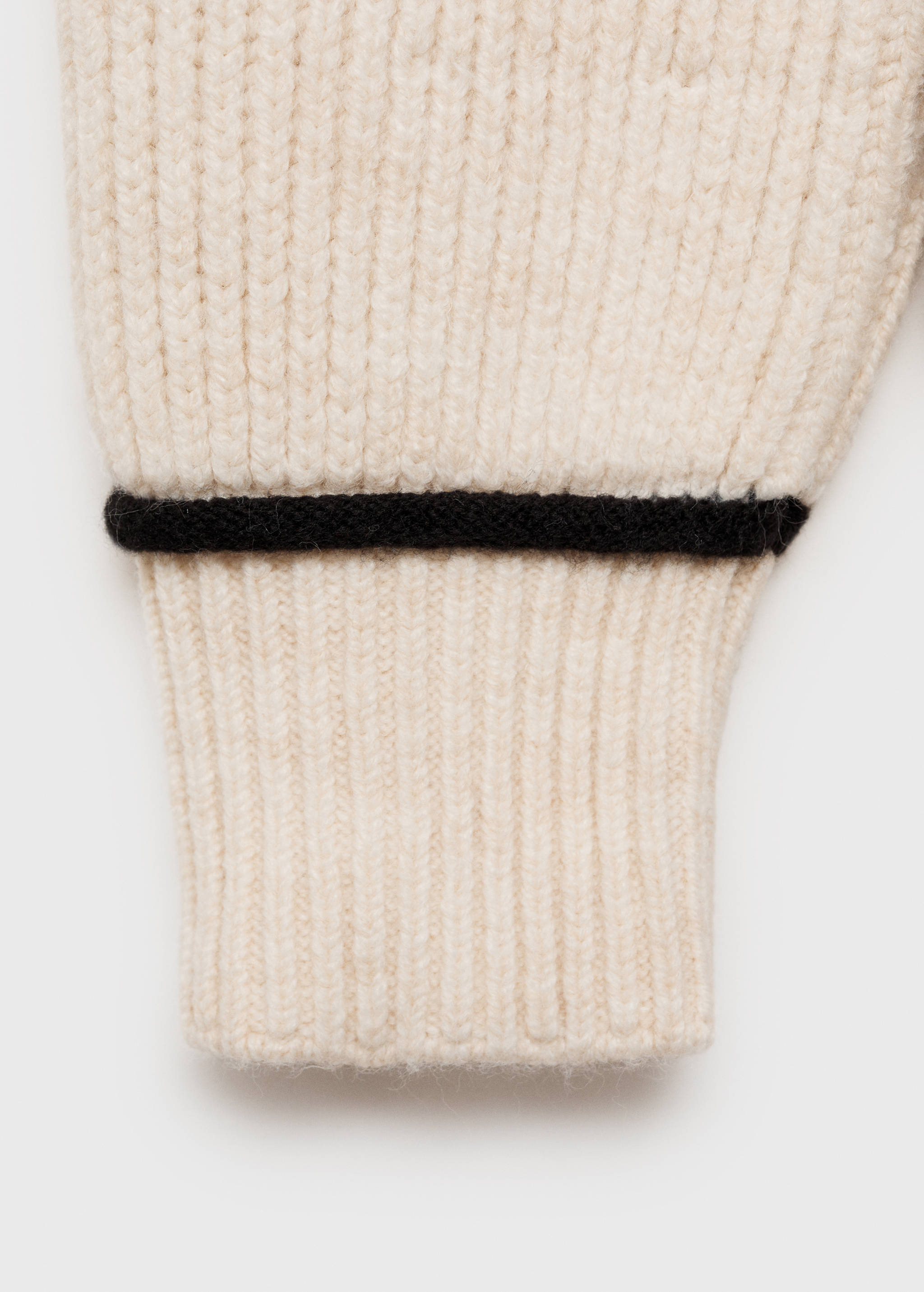Perkins-neck sweater with contrasting details - Details of the article 0