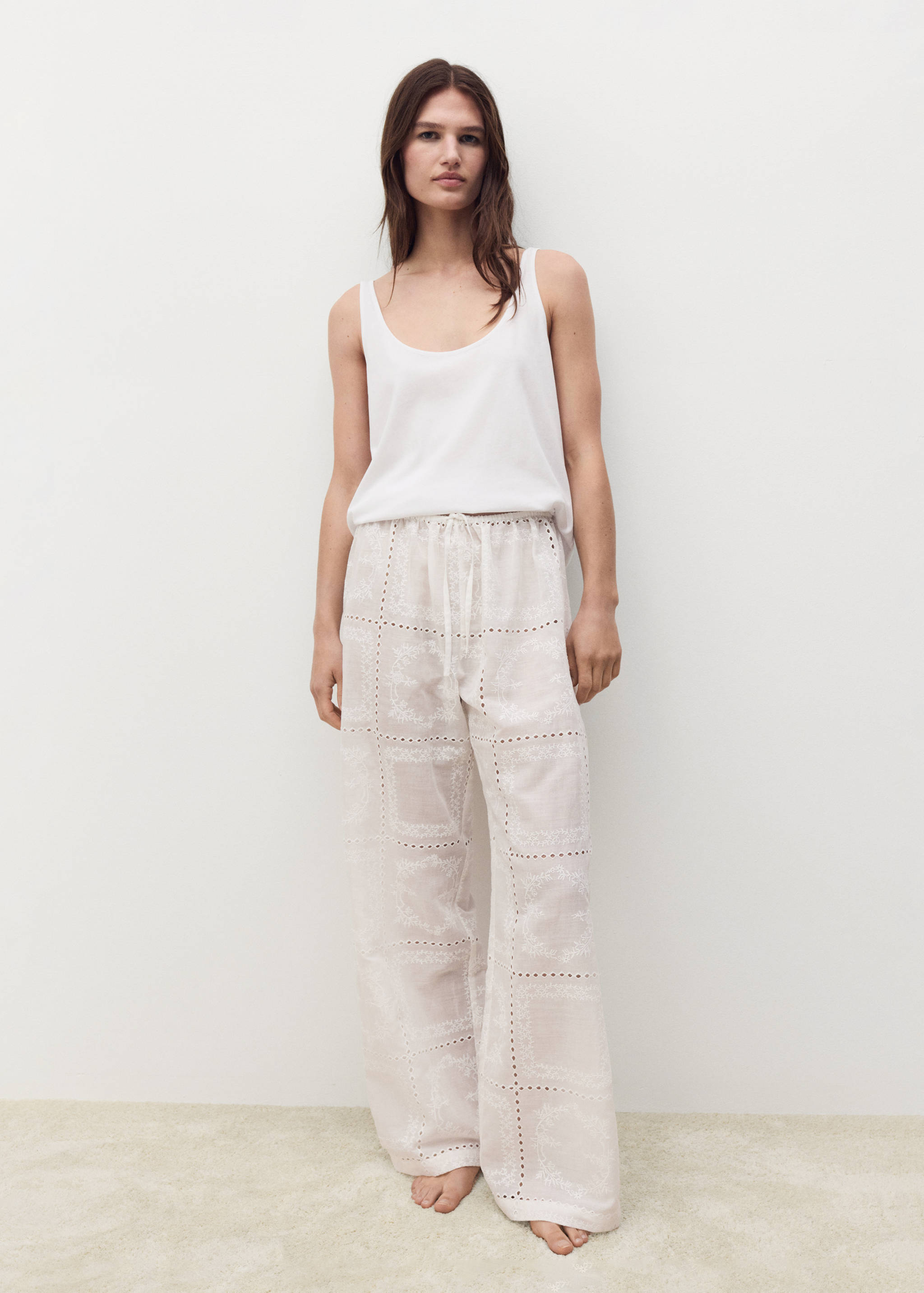 Celana bordir 100% rami - Tampilan Umum