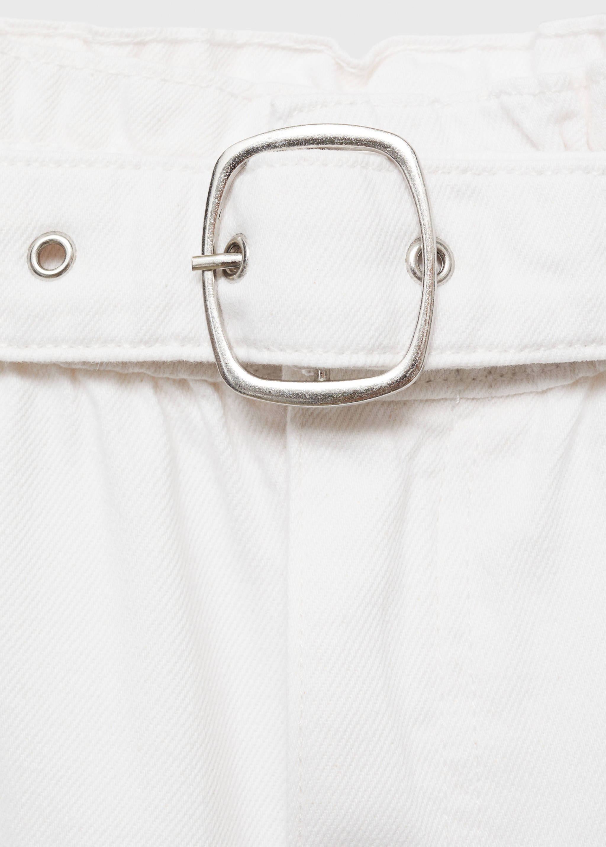 Shorts paperbag amb cinturó i vora girada - Detall de l'article 8