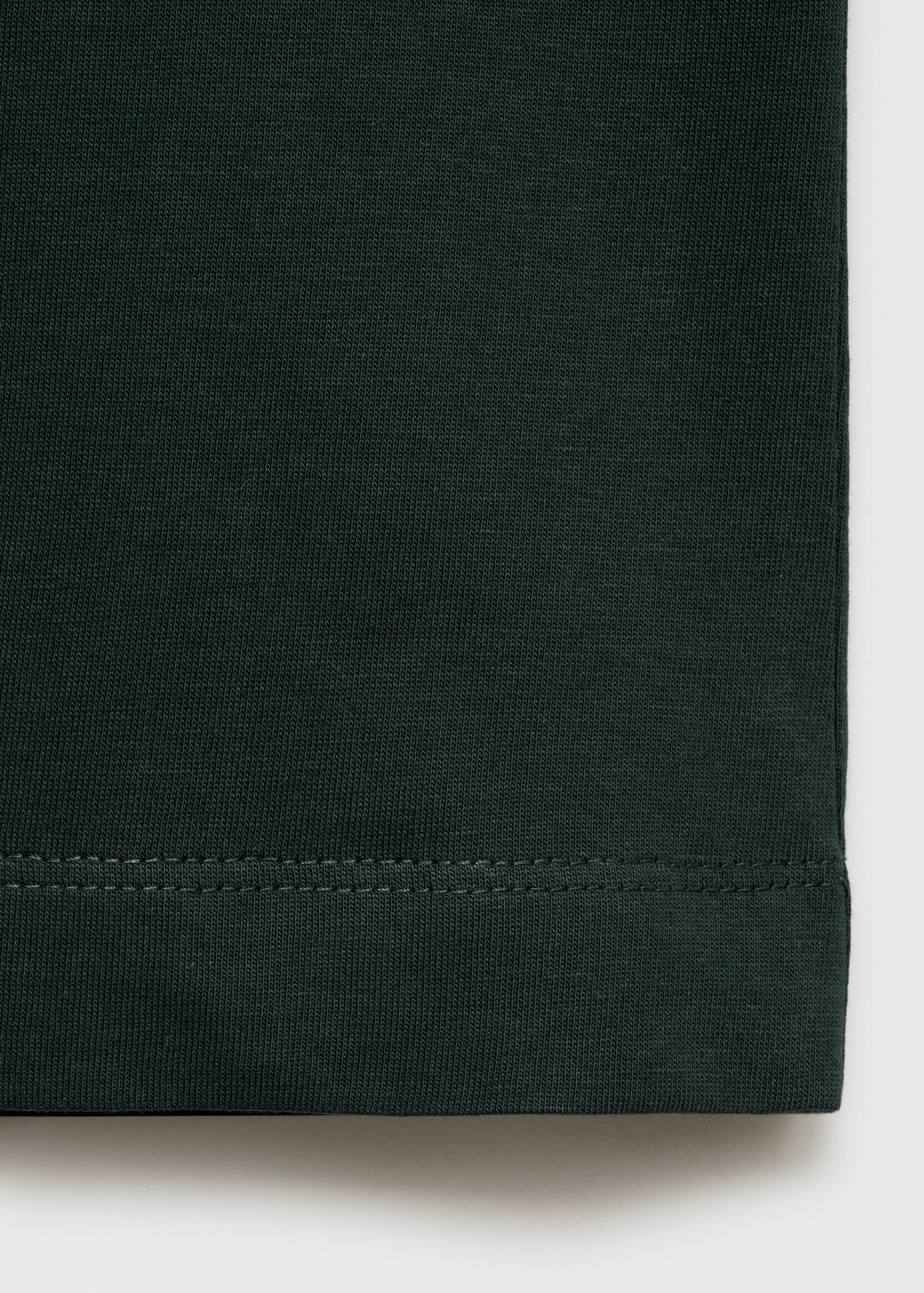 100% cotton slim-fit V-neck t-shirt - Details of the article 0