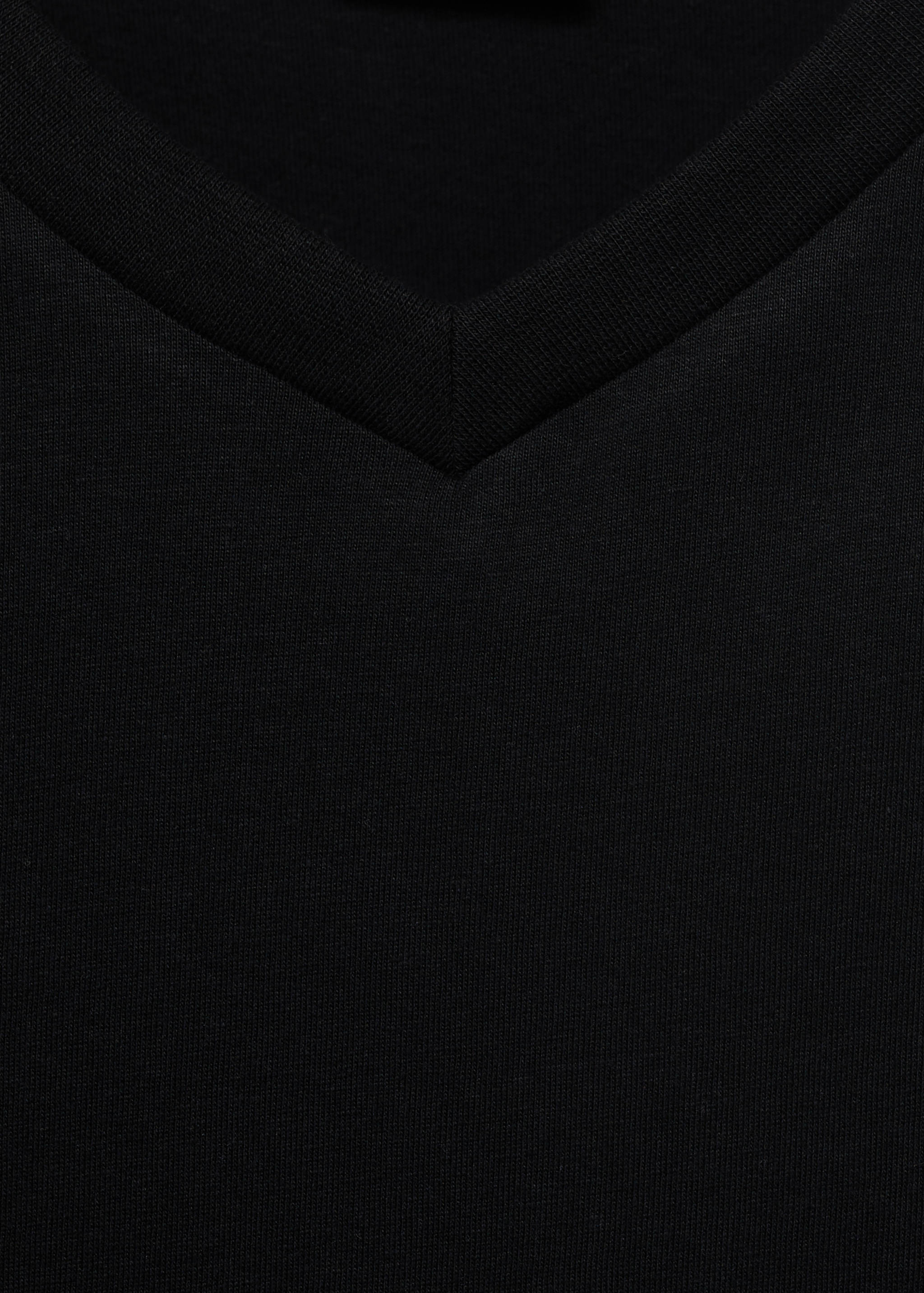 100% cotton slim-fit V-neck t-shirt - Details of the article 8