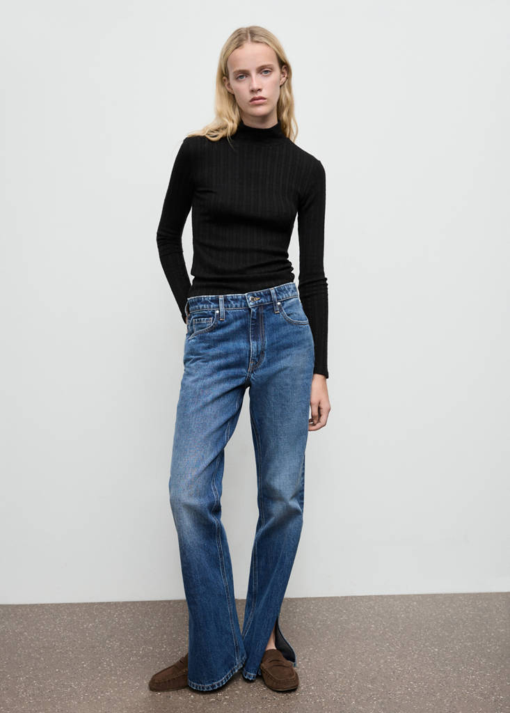 Ribbed high neck t-shirt — Black