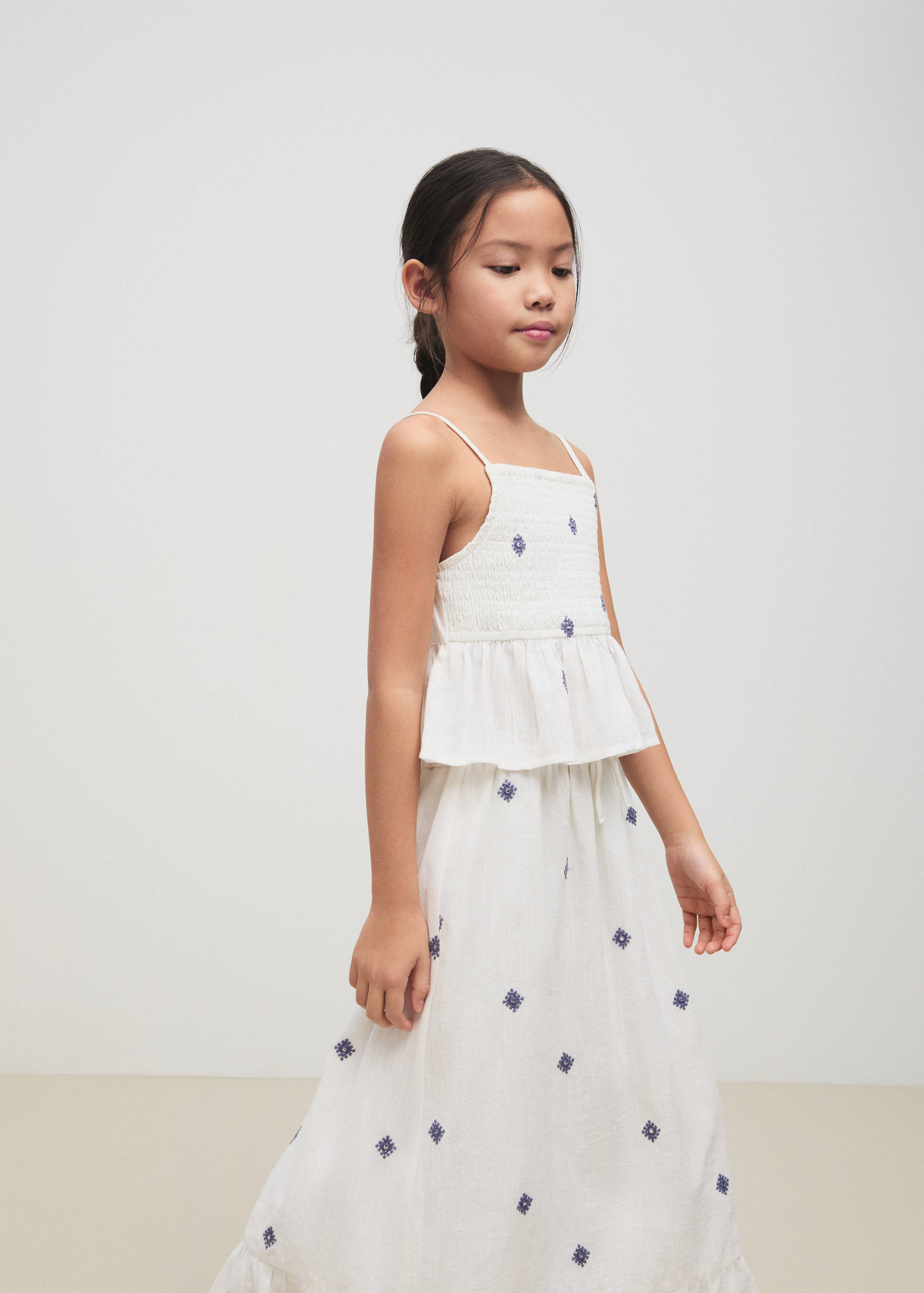 Ruffled blouse with embroidered details - Details of the article 4