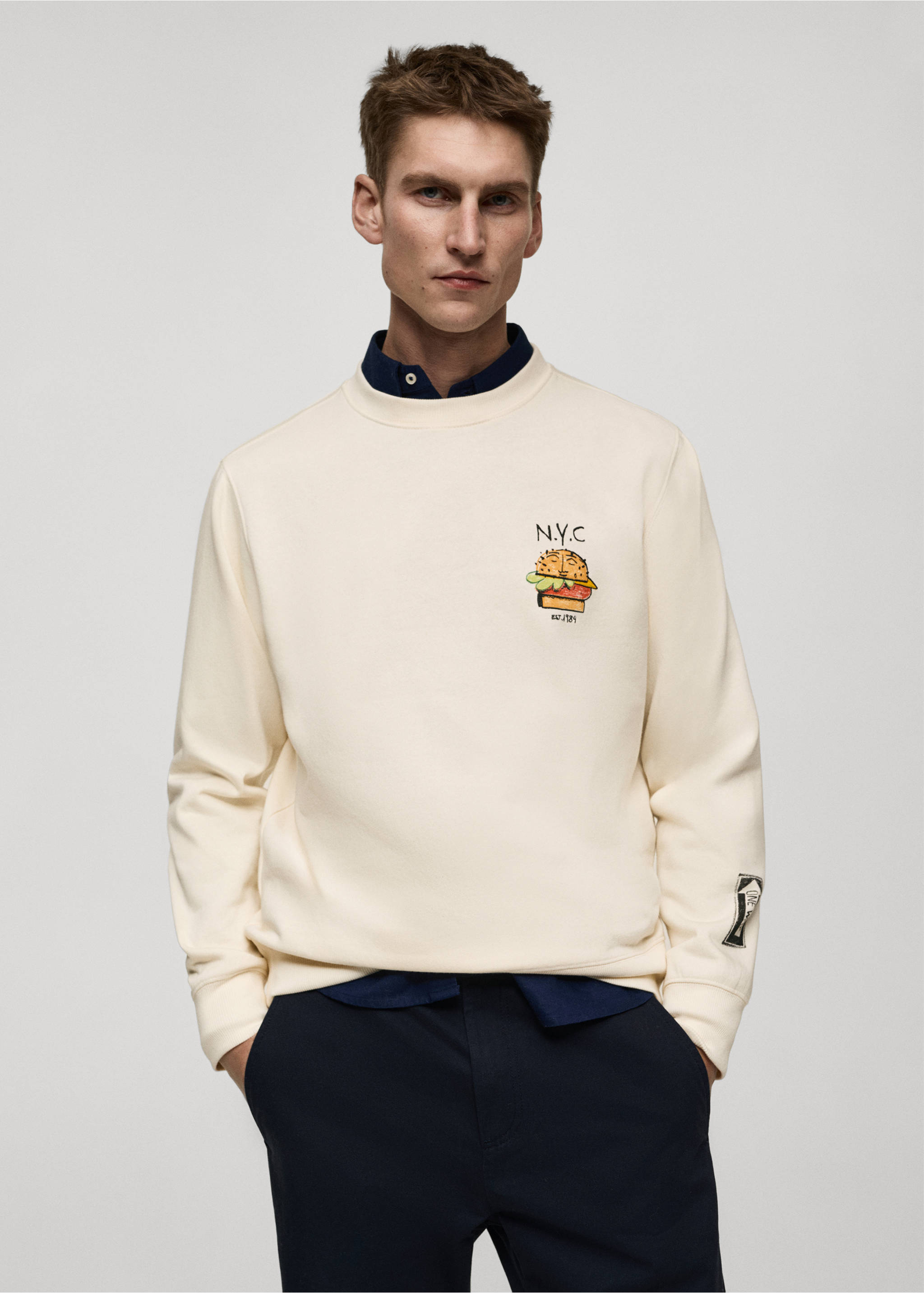 Grafik desenli pamuklu sweatshirt - Orta plan, Ekrü. Ref: 87030638-00.