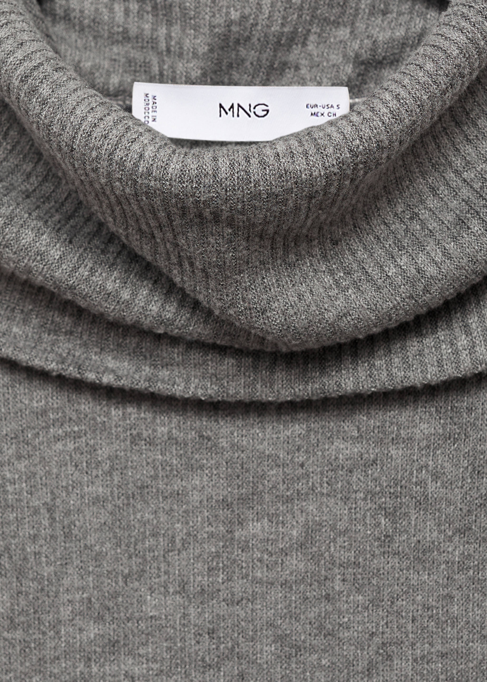 T-shirt côtelé col roulé - Détail de l'article 8