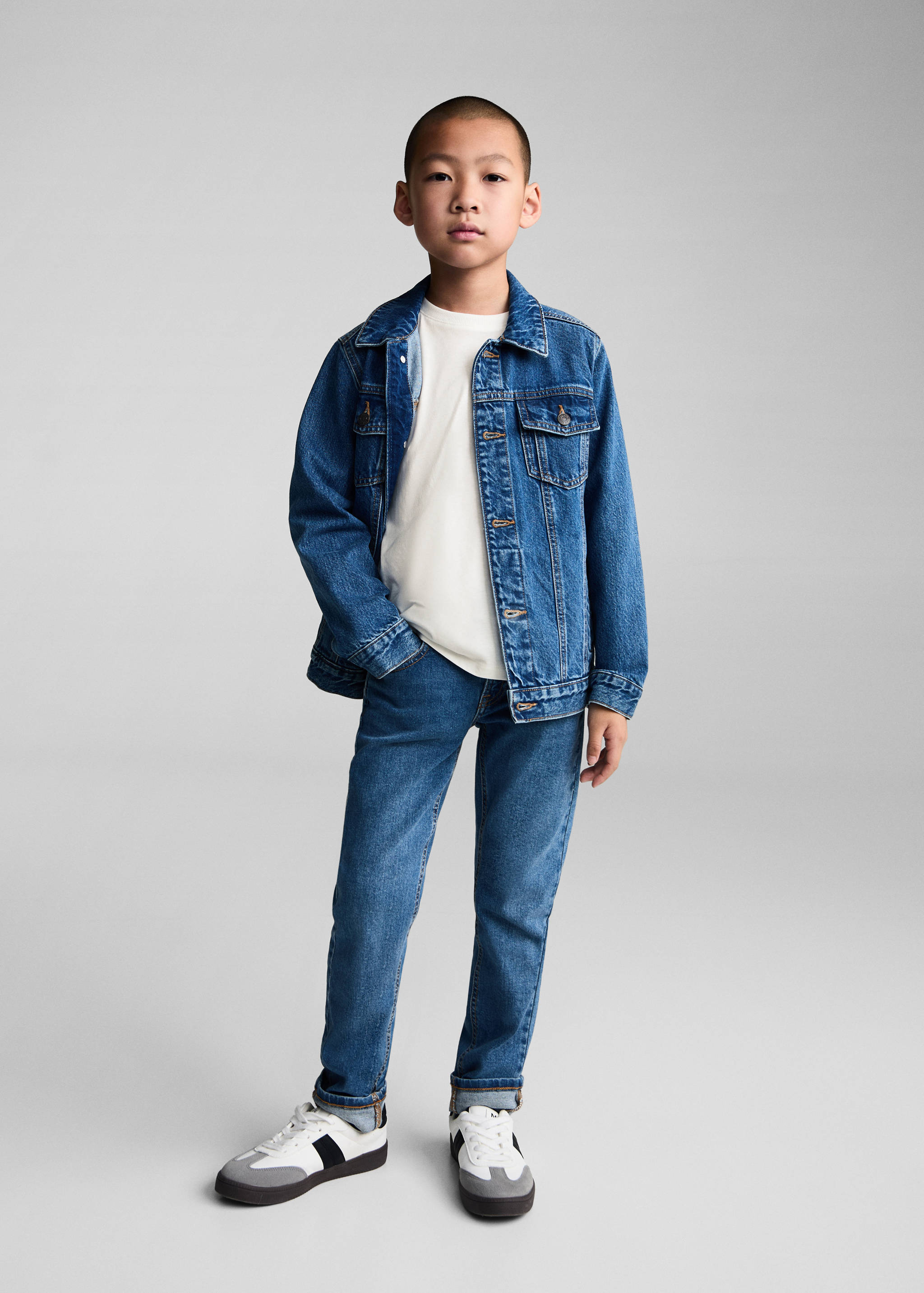 Basic T-shirt - General plane