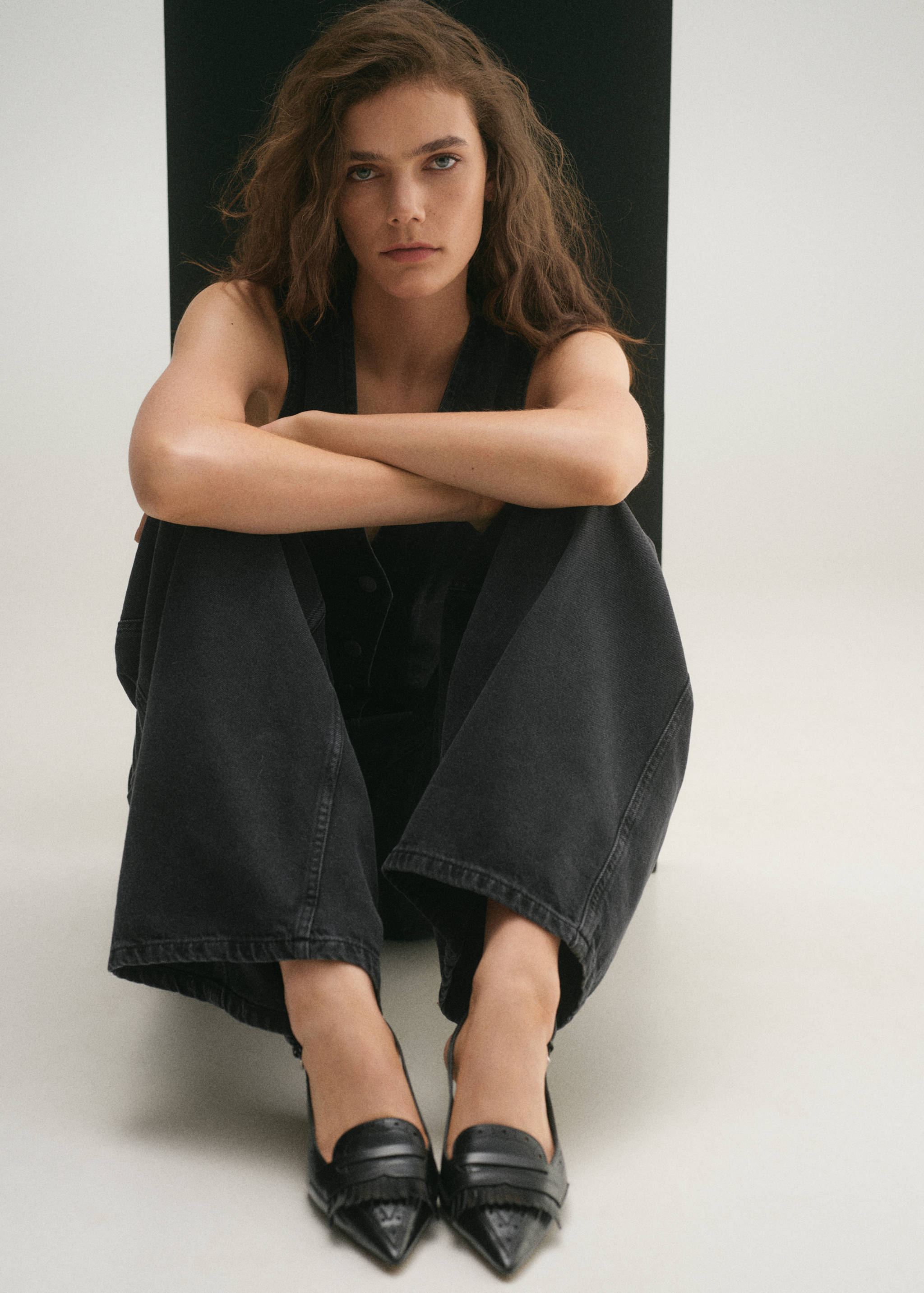 High-waisted wideleg jeans - Details of the article 2