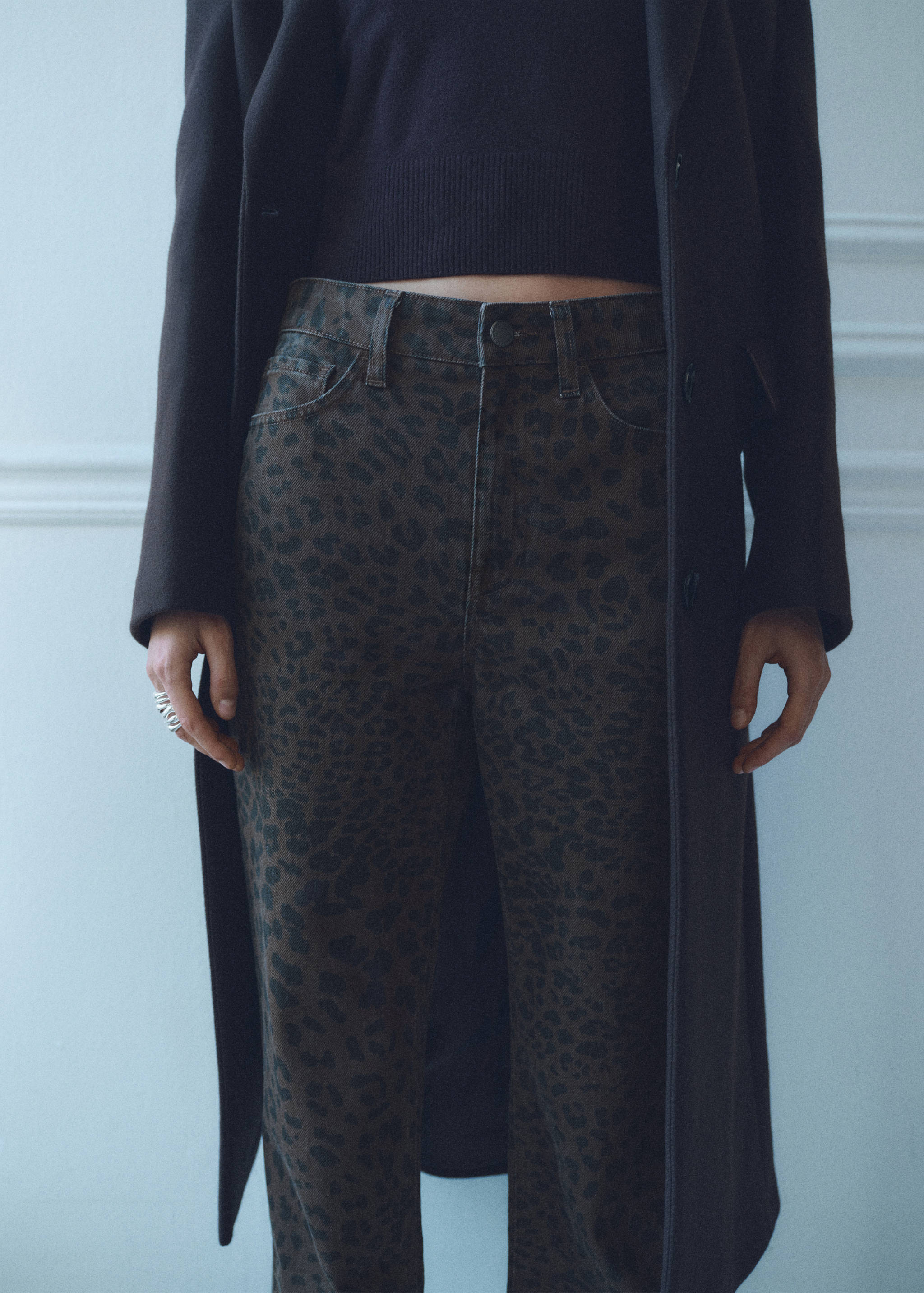 Leopard-print straight jeans - Details of the article 3