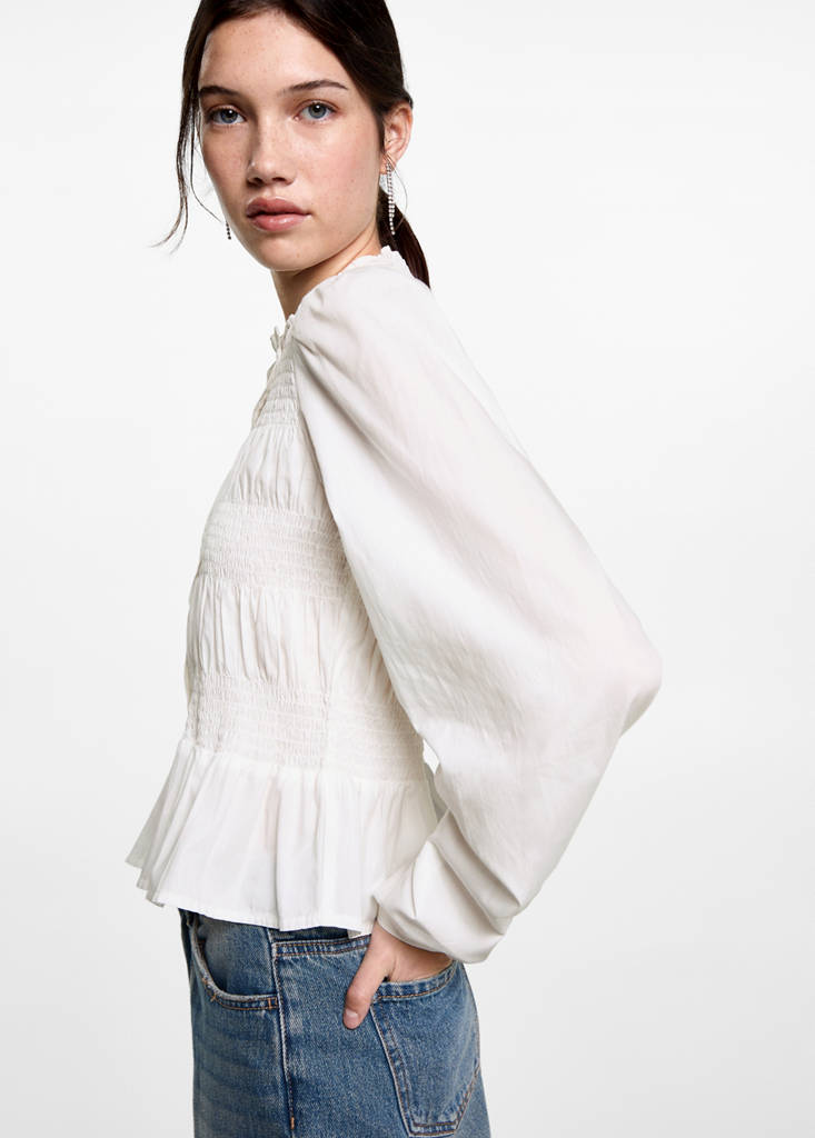 Ruffled gathered blouse — Off White