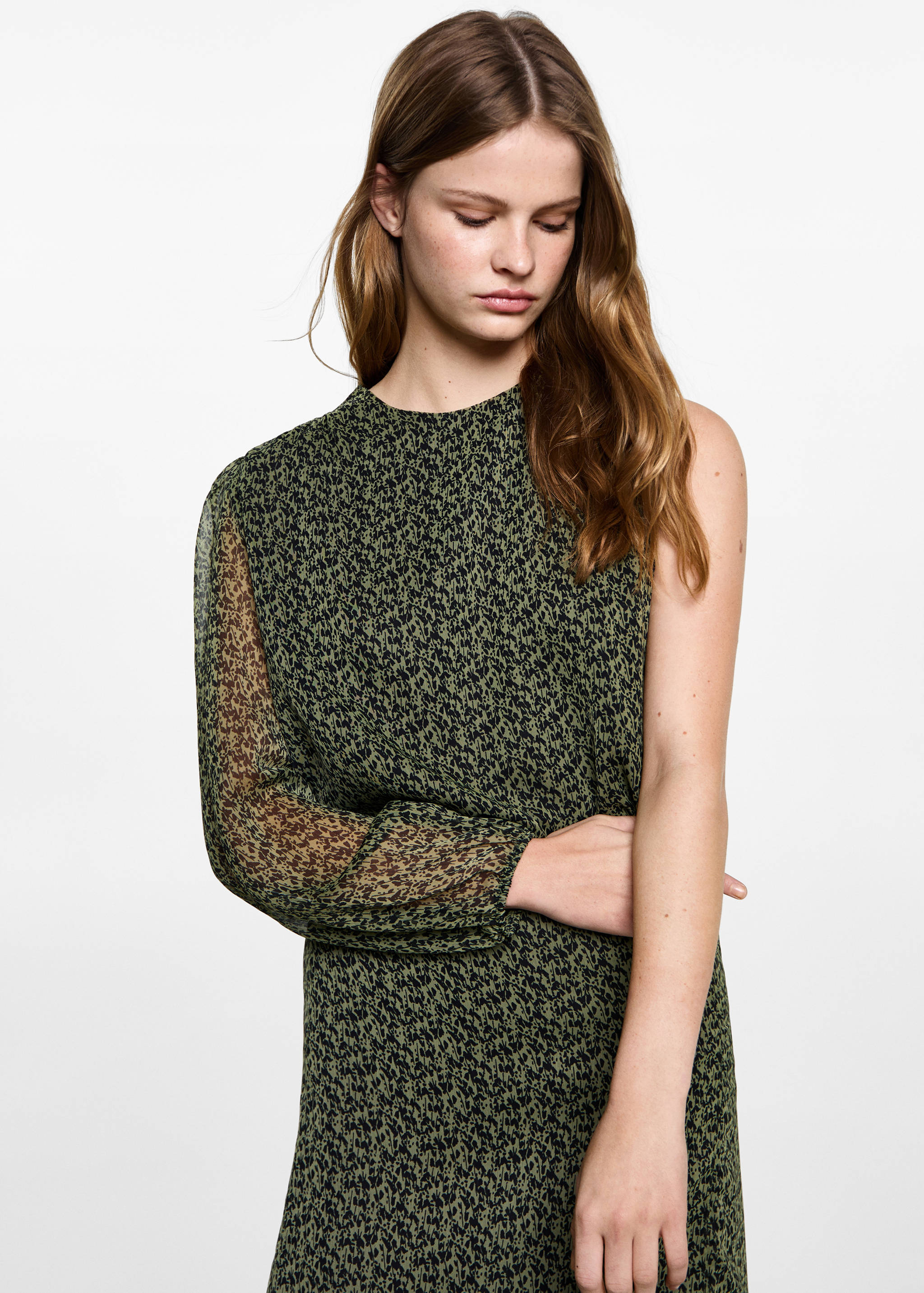 بلوزة غير متماثلة - رؤية وسط