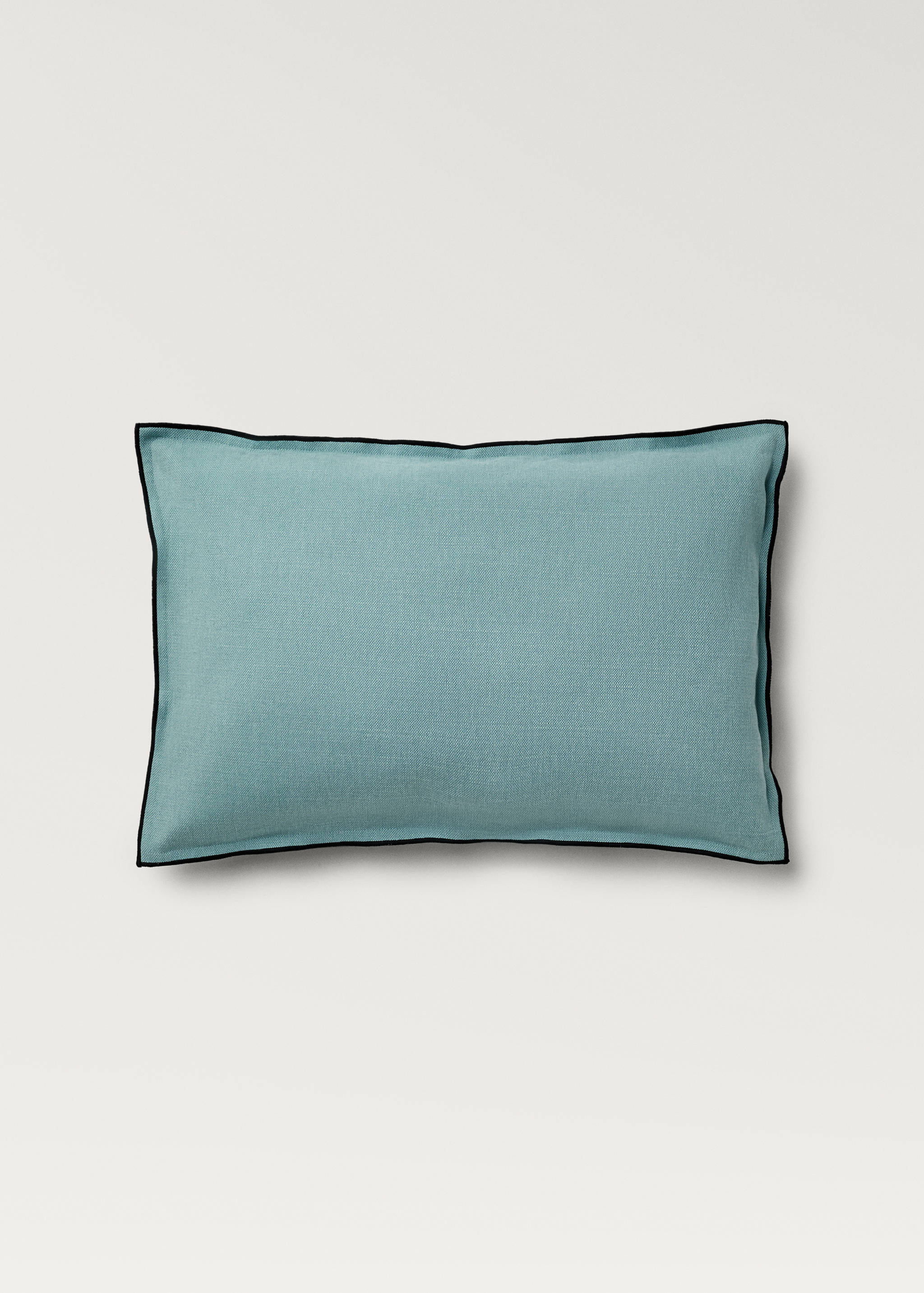 Cotton linen cushion cover with overlock flap 40x60cm - Article without model