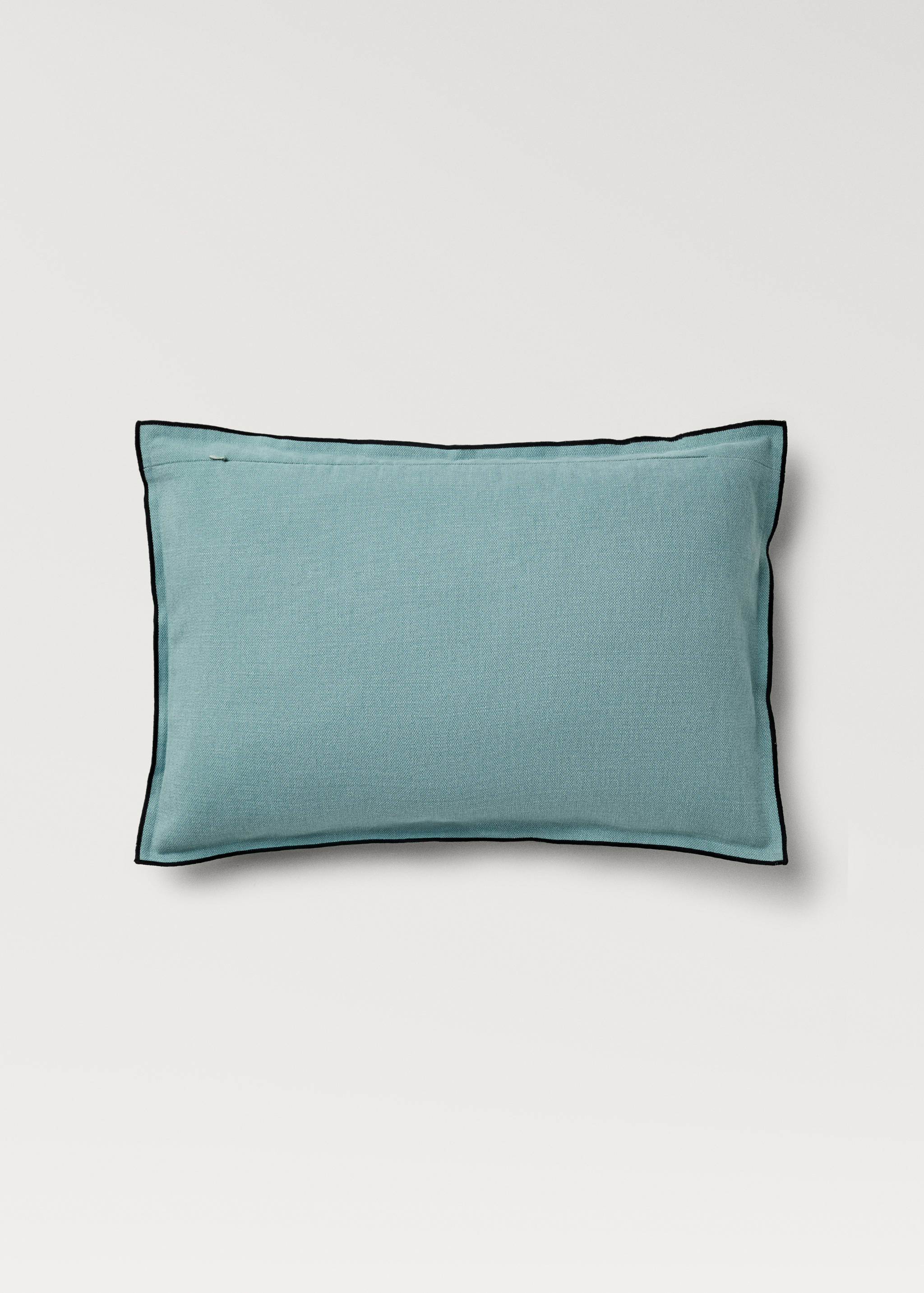 Cotton linen cushion cover with overlock flap 40x60cm - Details of the article 4
