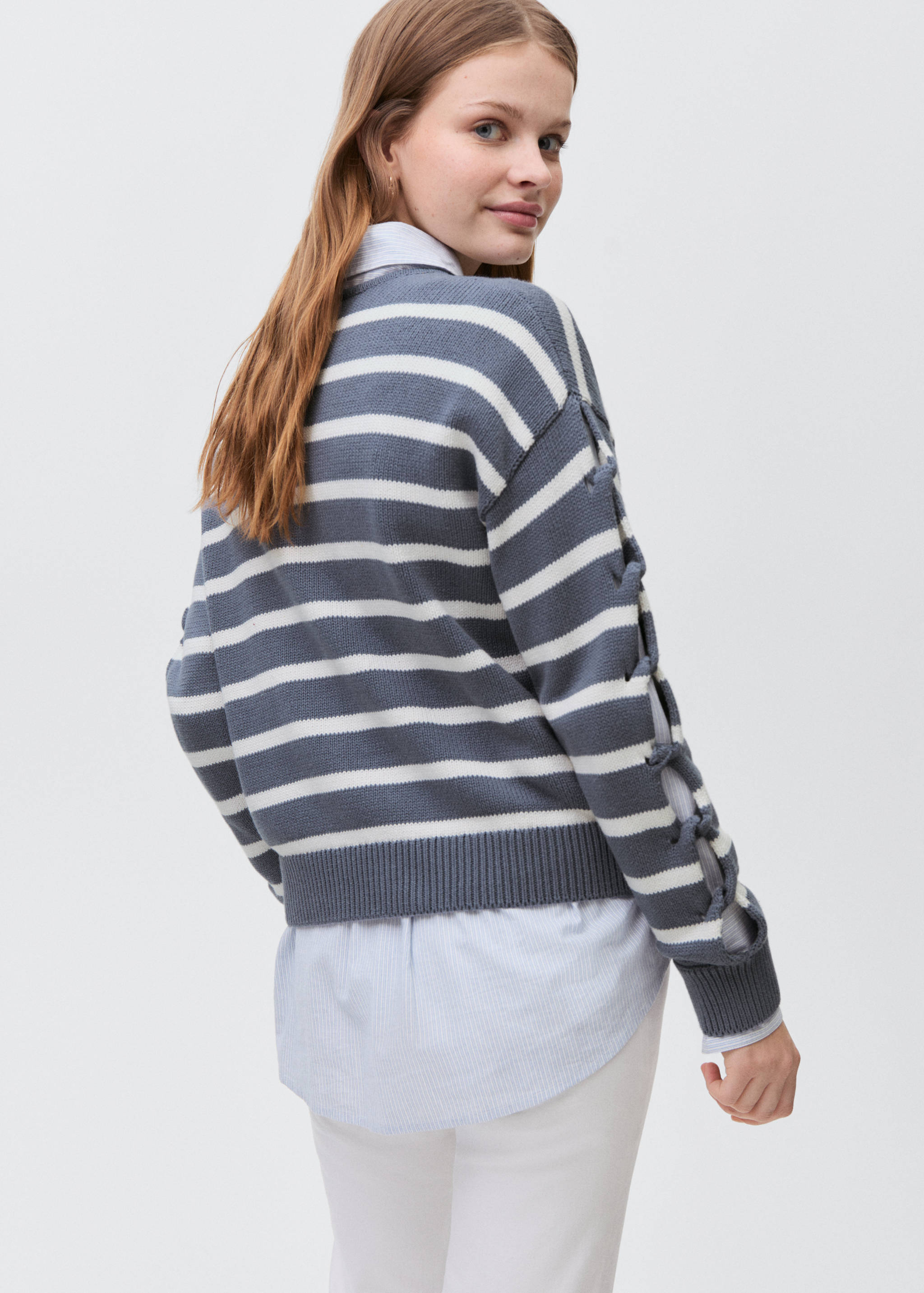 Knit striped sweater - Reverse of the article