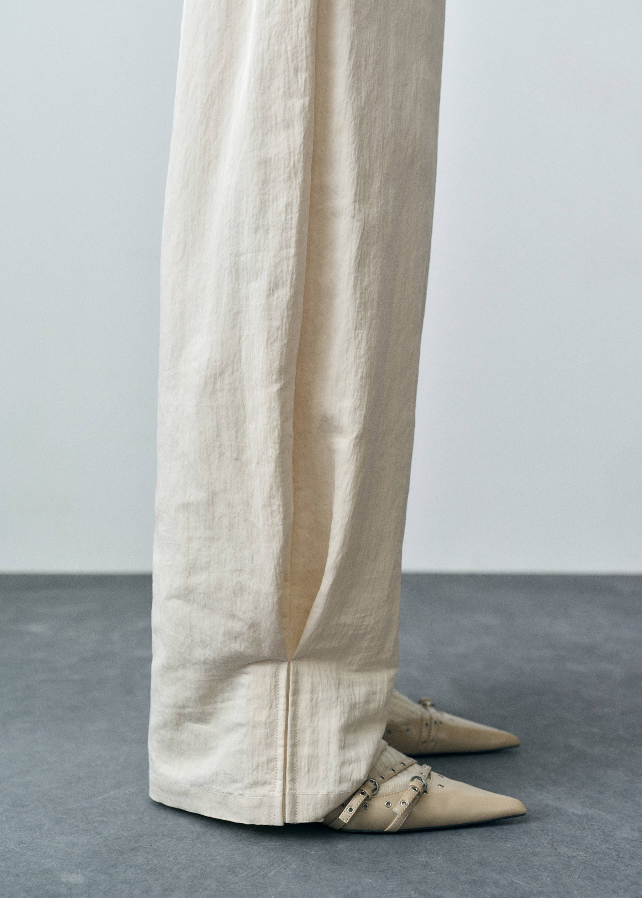Pleated jogger pants - Details of the article 6