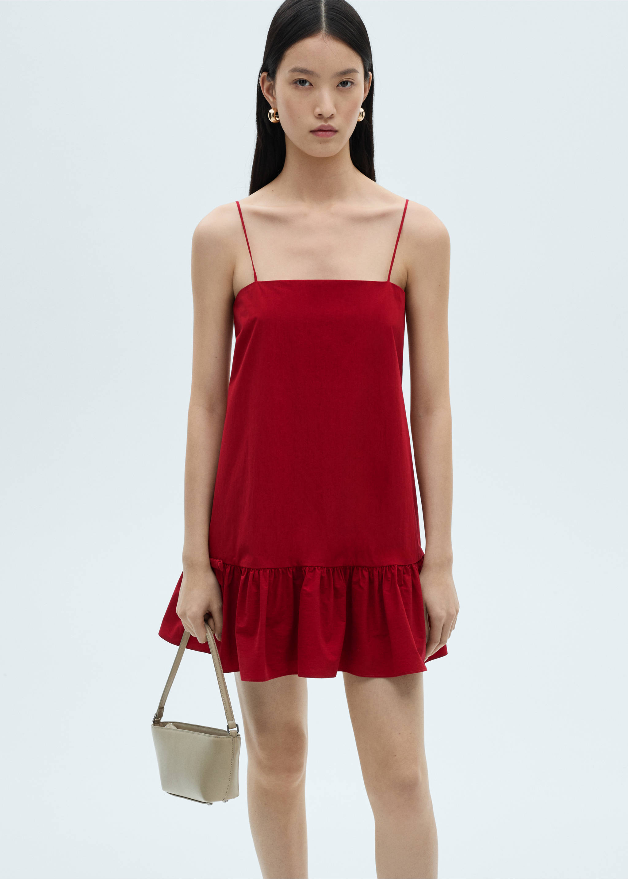 Robe volants fines bretelles - Plan moyen, Rouge. Ref: 87032545-00.